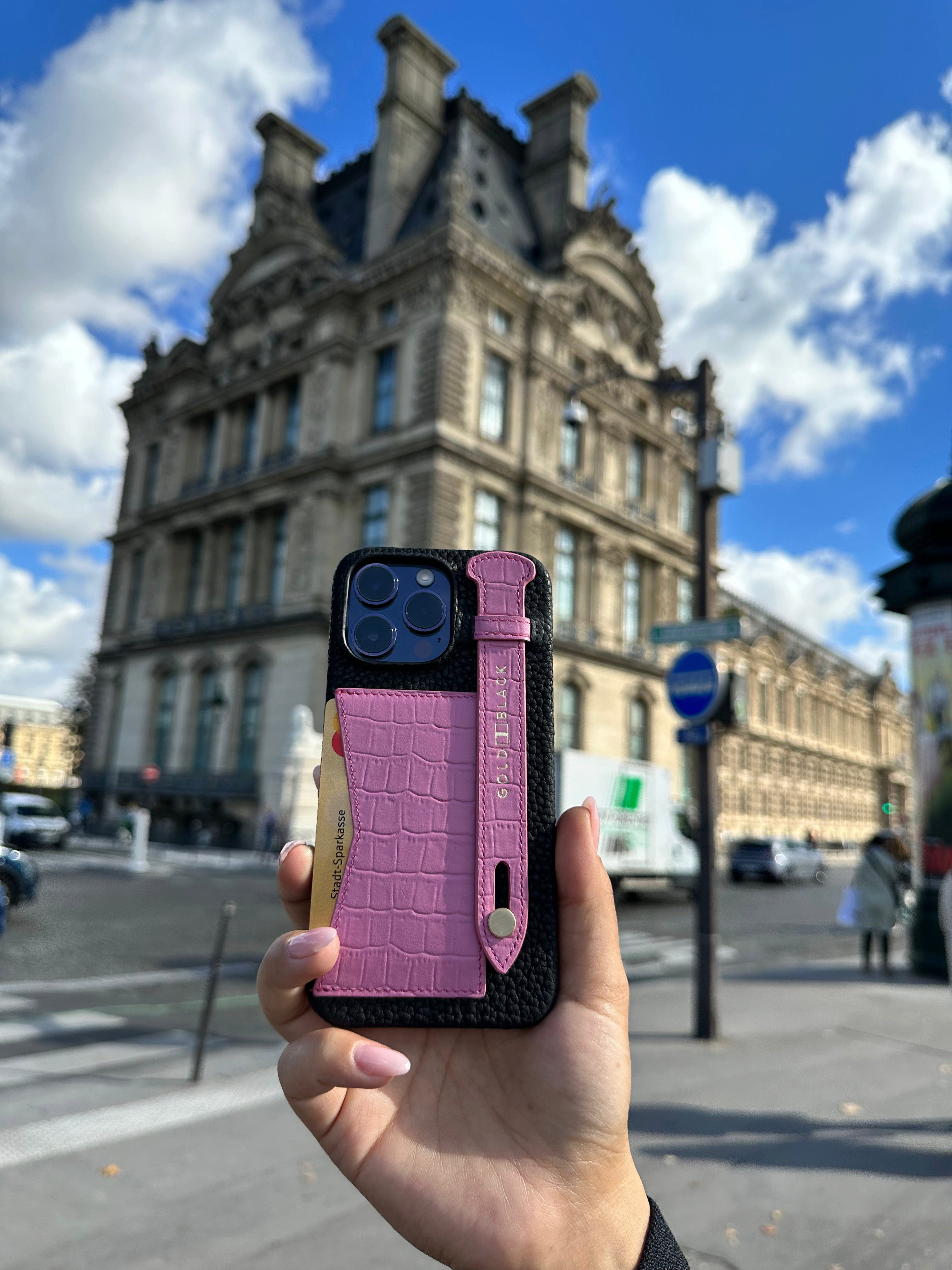 GOLDBLACK Handyhülle GOLDBLACK iPhone 14 Pro Max Slim Lederhülle Kroko-Prägung pink mit