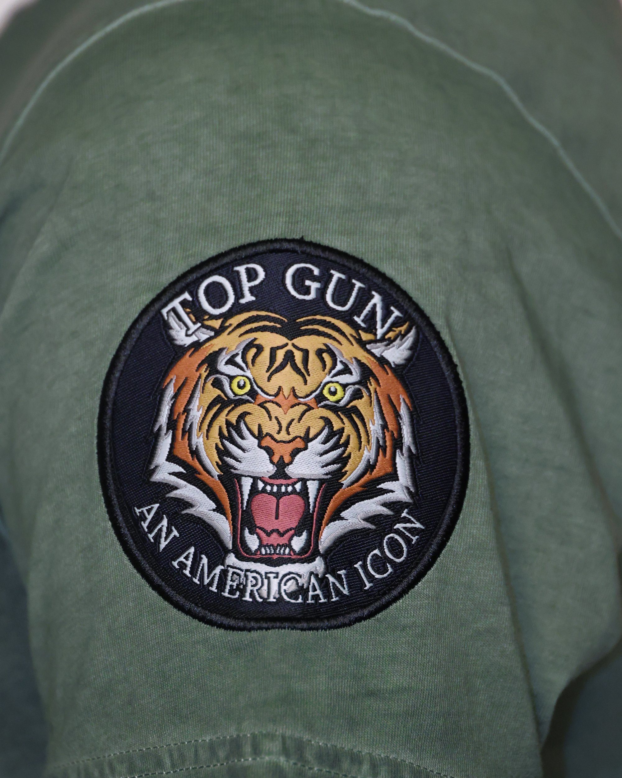 TG20213001 olive TOP T-Shirt GUN