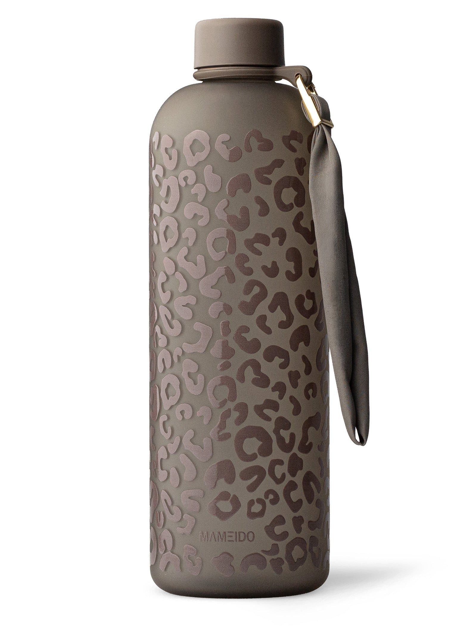 MAMEIDO Trinkflasche, auslaufsicher mit Zeitmarkierung & Handschlaufe in 600 ml, 1 l & 1,5 l