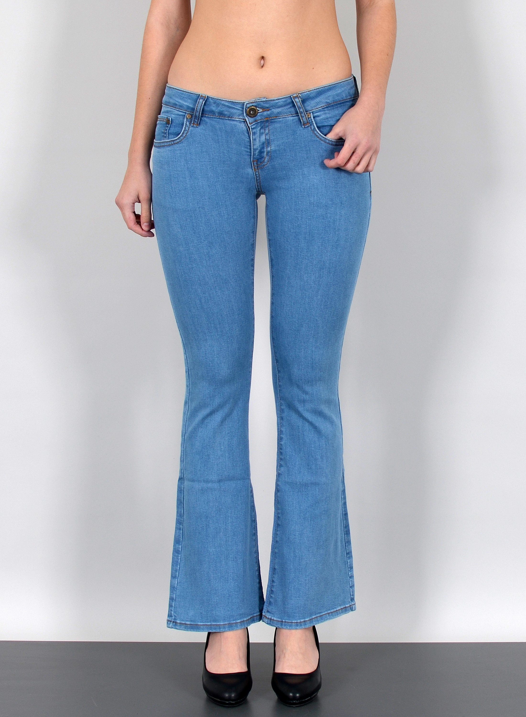 ESRA Bootcut-Jeans B300 Damen Bootcut Jeans Schlaghose, bis Übergröße / Plussize Größe, Damen Flared Jeans Low mit niedrigem Bund, Damen Bootcut weite Jeans Hose mit Stretch, Damen Schlagjeans, Damen weite Hose, Damen weite Jeans, Damen Jeans weites Bein, Bootcut Hose Damen