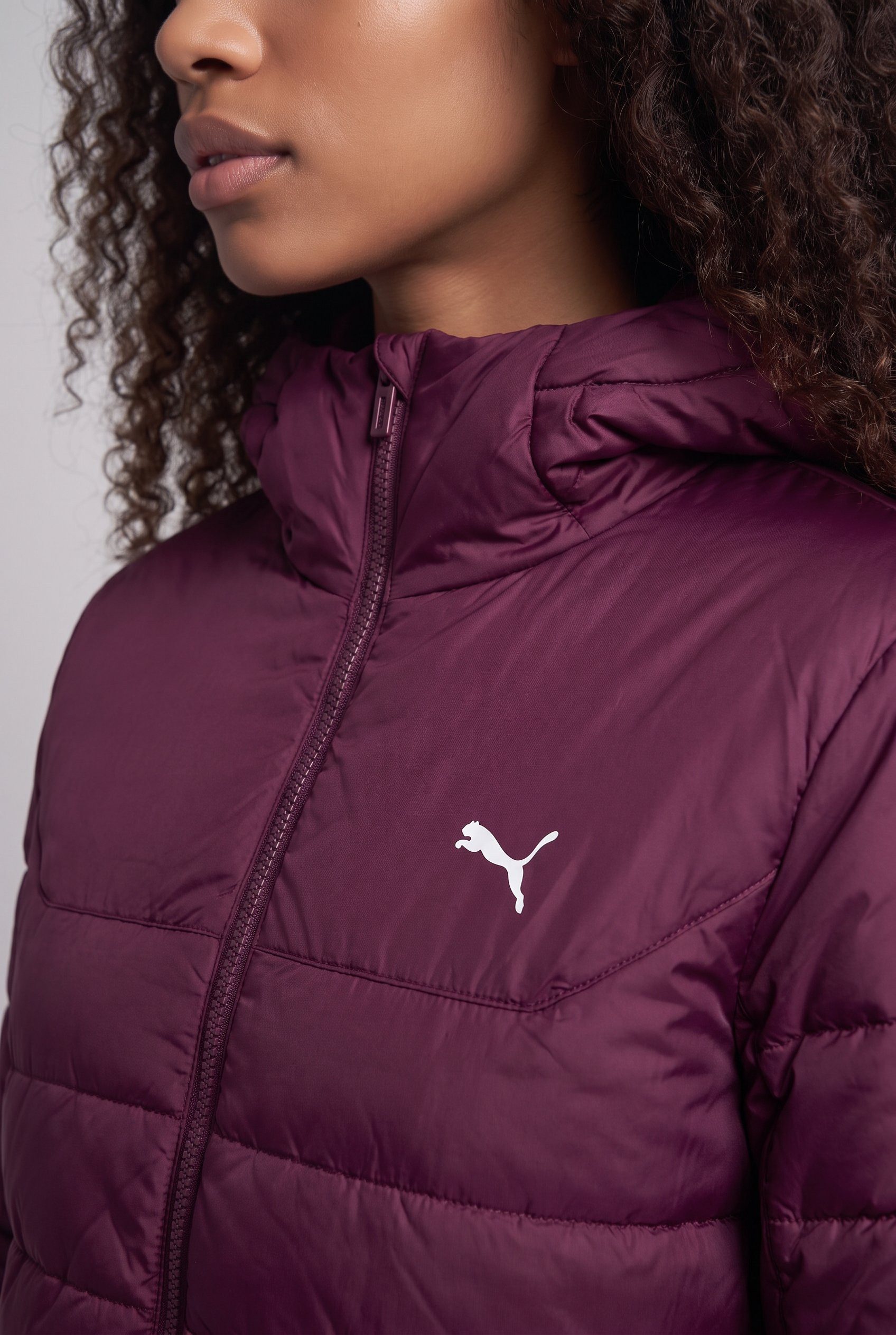 PUMA Winterjacke ESS HOODED PADDED JACKET mit Kapuze, minimalistisches Design – Bild 5 von 5