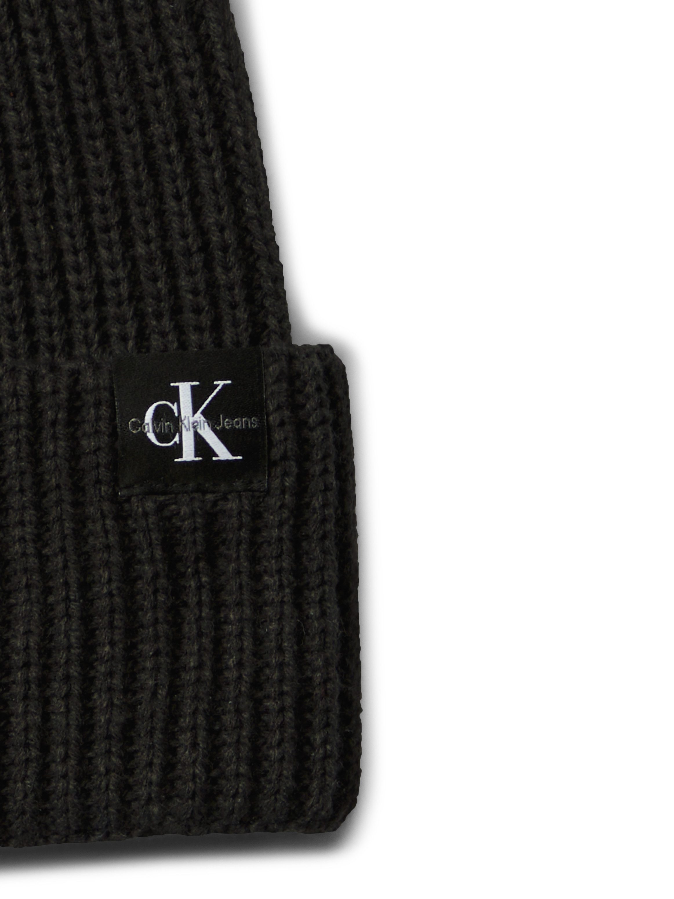 Calvin Klein Jeans Strickmütze Monogram Rib Scarf Beanie Set mit Logopatch – Bild 3 von 5