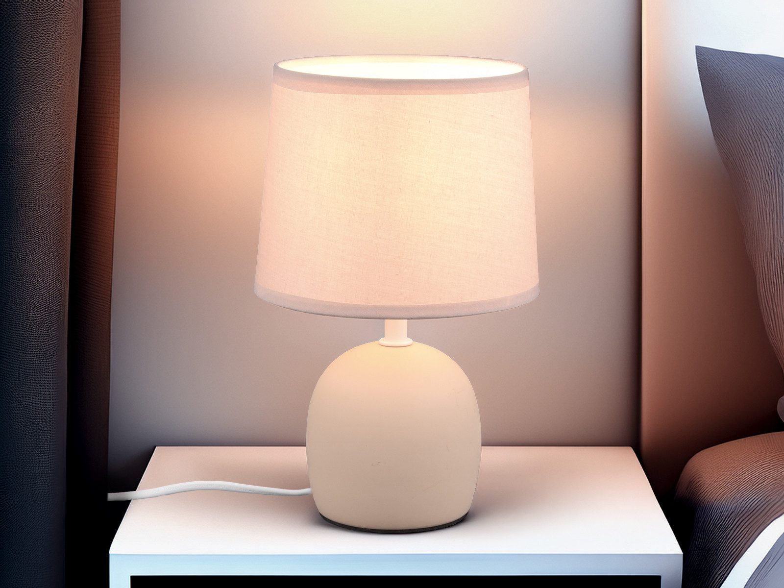 Reality Leuchten LED Nachttischlampe, Dimmfunktion, LED wechselbar, Warmweiß, kleine skandinavische Landhausstil mit Stoff Lampenschirm Beige, 26cm