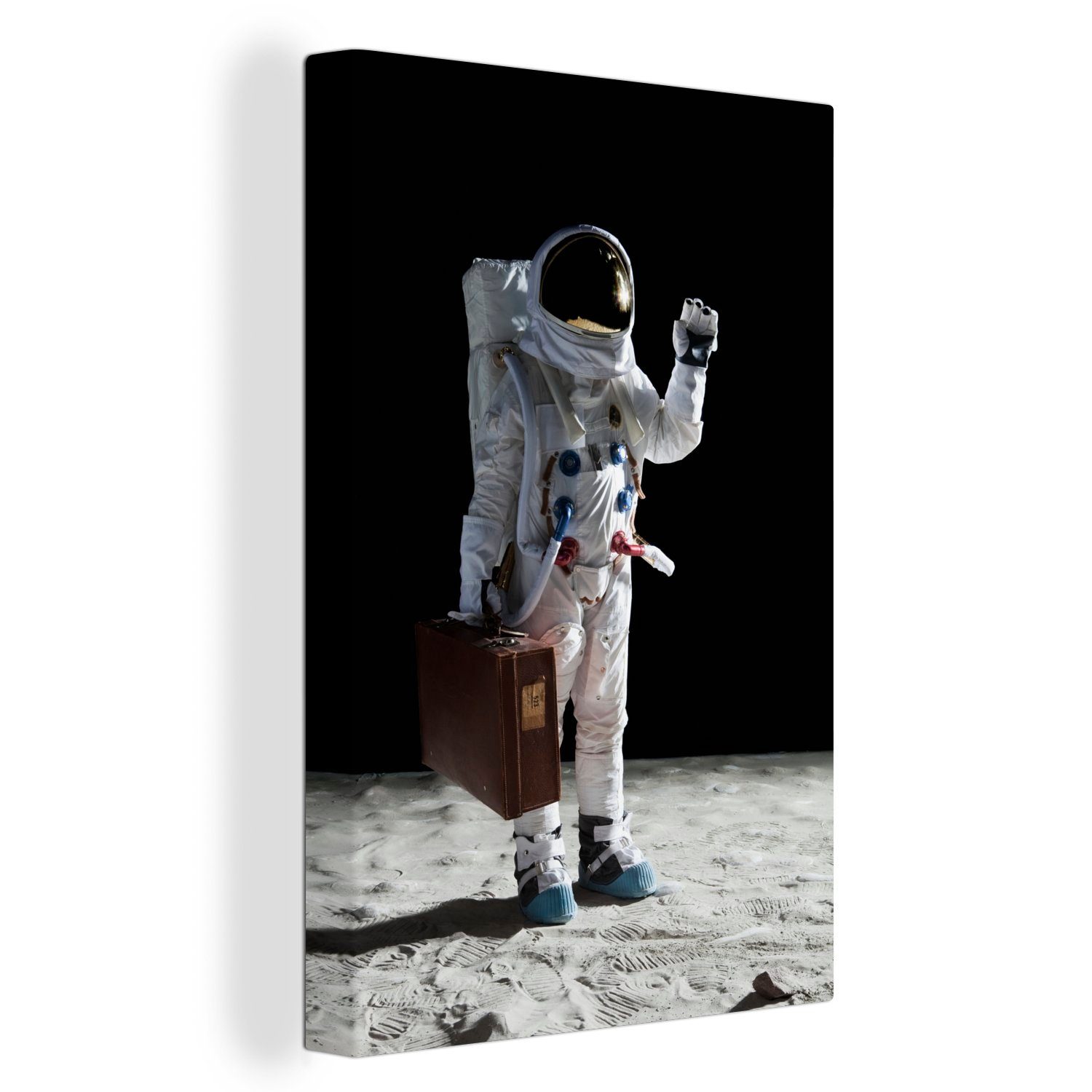 OneMillionCanvasses® Leinwandbild Astronaut - Weltraum - Koffer, (1 St), Leinwandbild fertig bespannt inkl. Zackenaufhänger, Gemälde, 20x30 cm