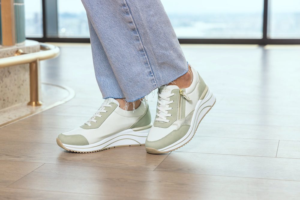 Remonte Keilsneaker, Freizeitschuh, Halbschuh, Schnürschuh, vegane Verarbeitung