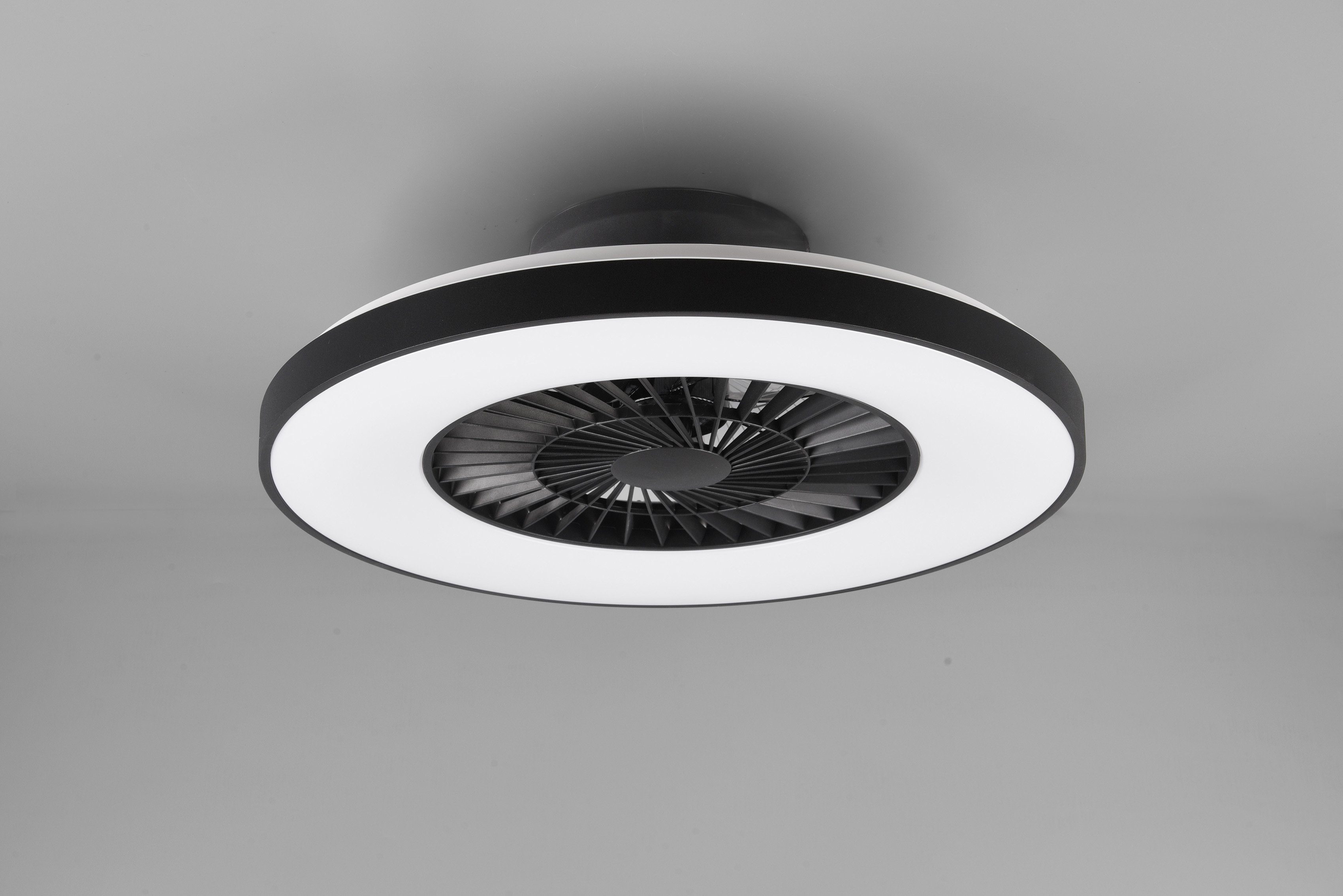 TRIO Leuchten LED Deckenleuchte getrennt Fernbedienung., mit integriert, Neutralweiß, fest Ventilatorfunktion, Ventilator Timerfunktion, schaltbar Halmstad, Ventilator, LED Leuchte