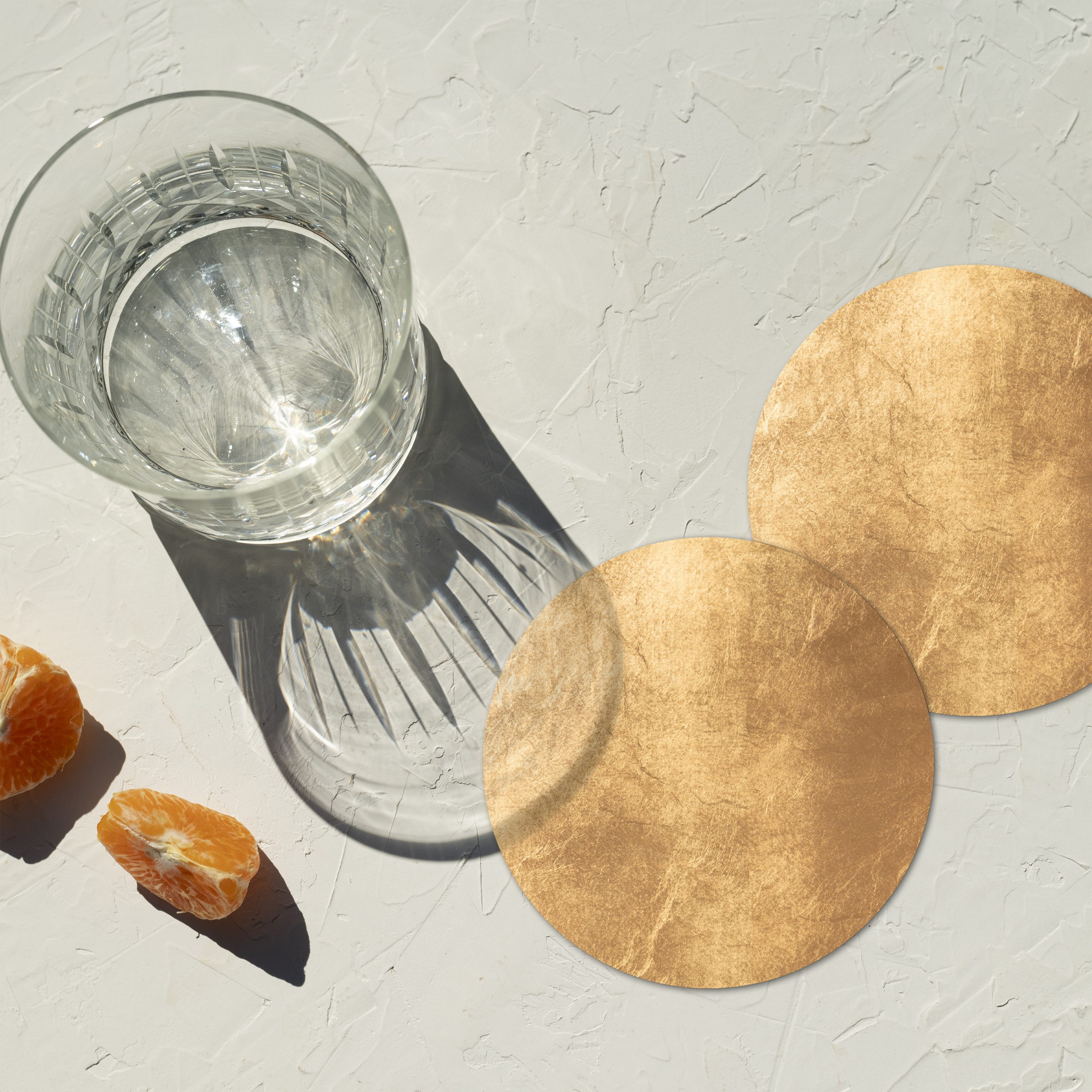 MuchoWow Glasuntersetzer Licht fällt auf eine goldene Wand, Zubehör für Gläser, 6-tlg., Getränkeuntersetzer, Rund, Tassenuntersetzer Kork, 10x10 cm – Bild 5 von 5