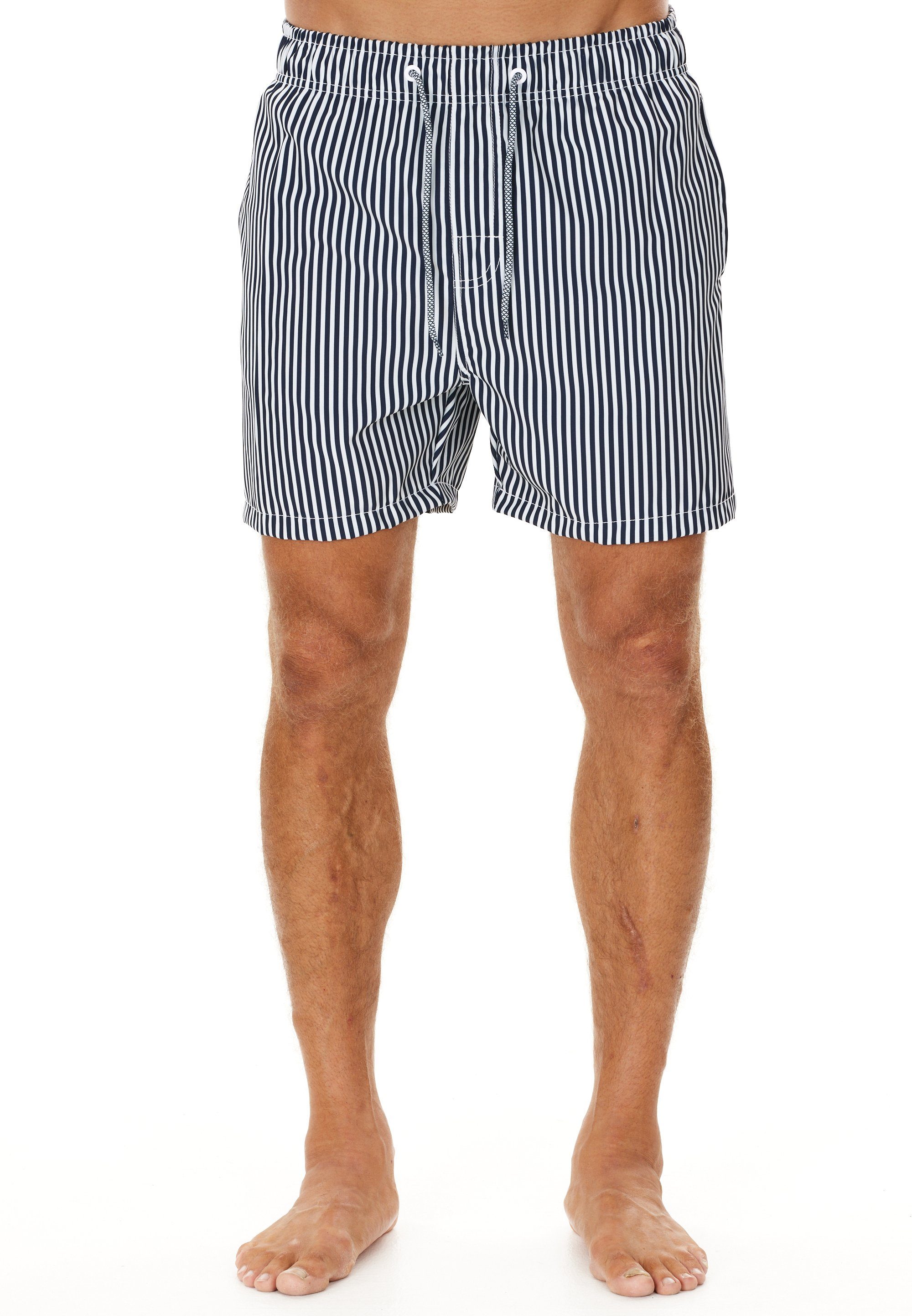 CRUZ Badeshorts Kenny in zeitlosem Streifenmuster schwarz