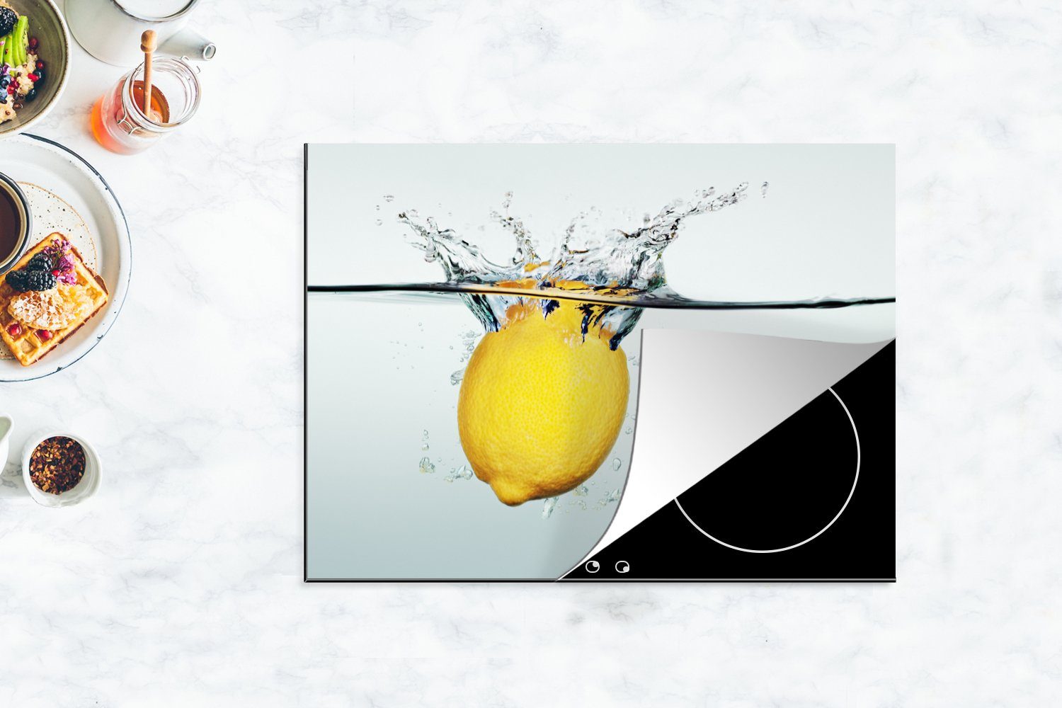MuchoWow Herdblende-/Abdeckplatte Wasser Mobile Zitrone Arbeitsfläche nutzbar, Klar, tlg), (1 Ceranfeldabdeckung - Vinyl, - cm, 70x52