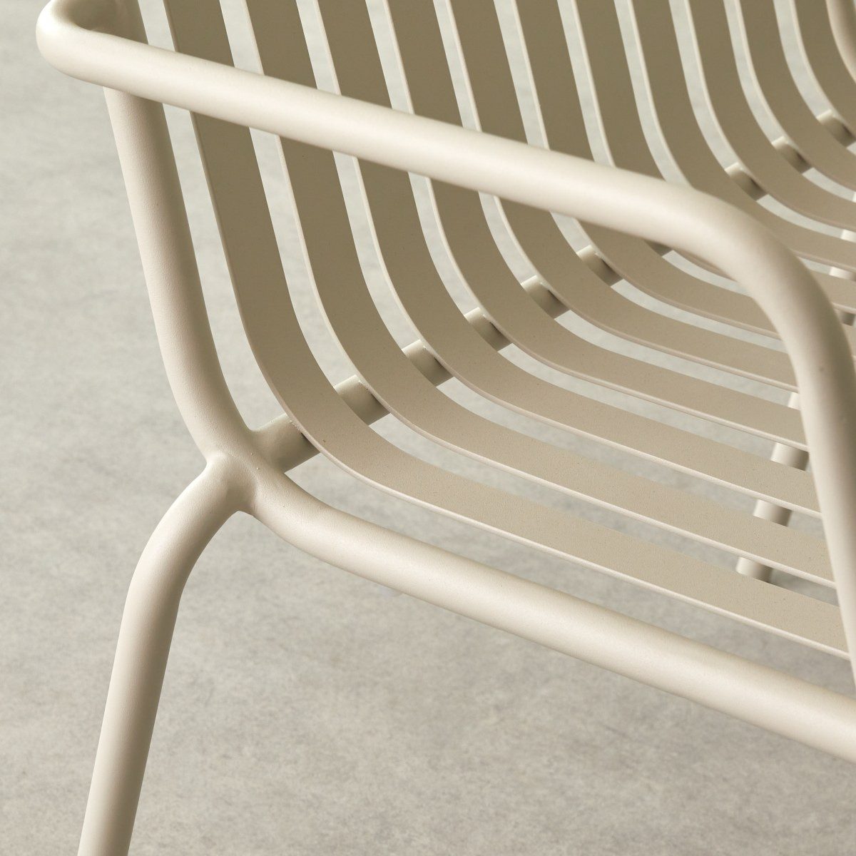 Tikamoon Gartenlounge-Set Gartenstühle aus Metall cream Gaby, (1-tlg)