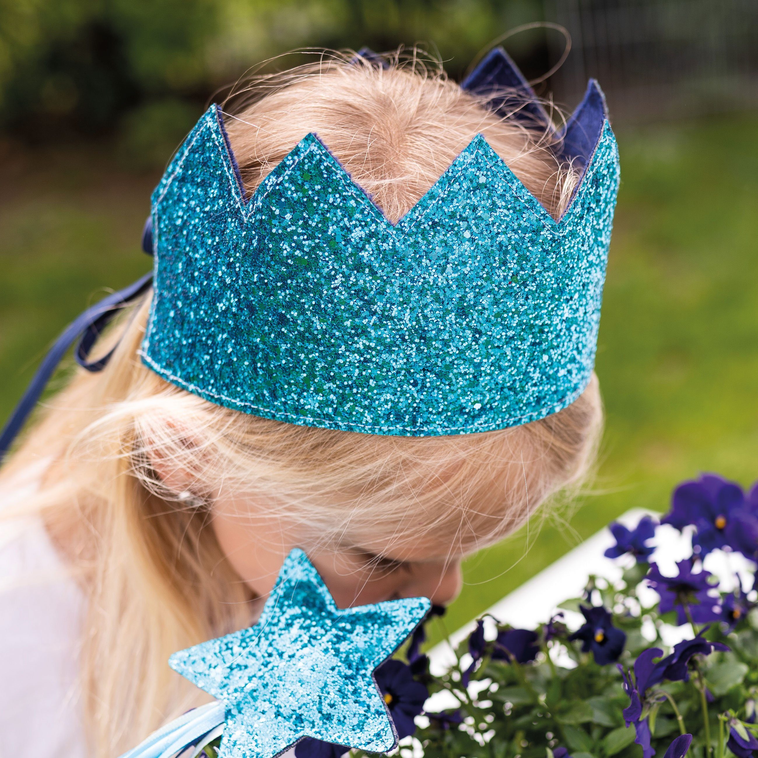 PAPIERDRACHEN Prinzessin-Kostüm Glitzerkrone mit Zauberstab - in zwei verschiedenen Farben erhältlich, Glitzernde Farben