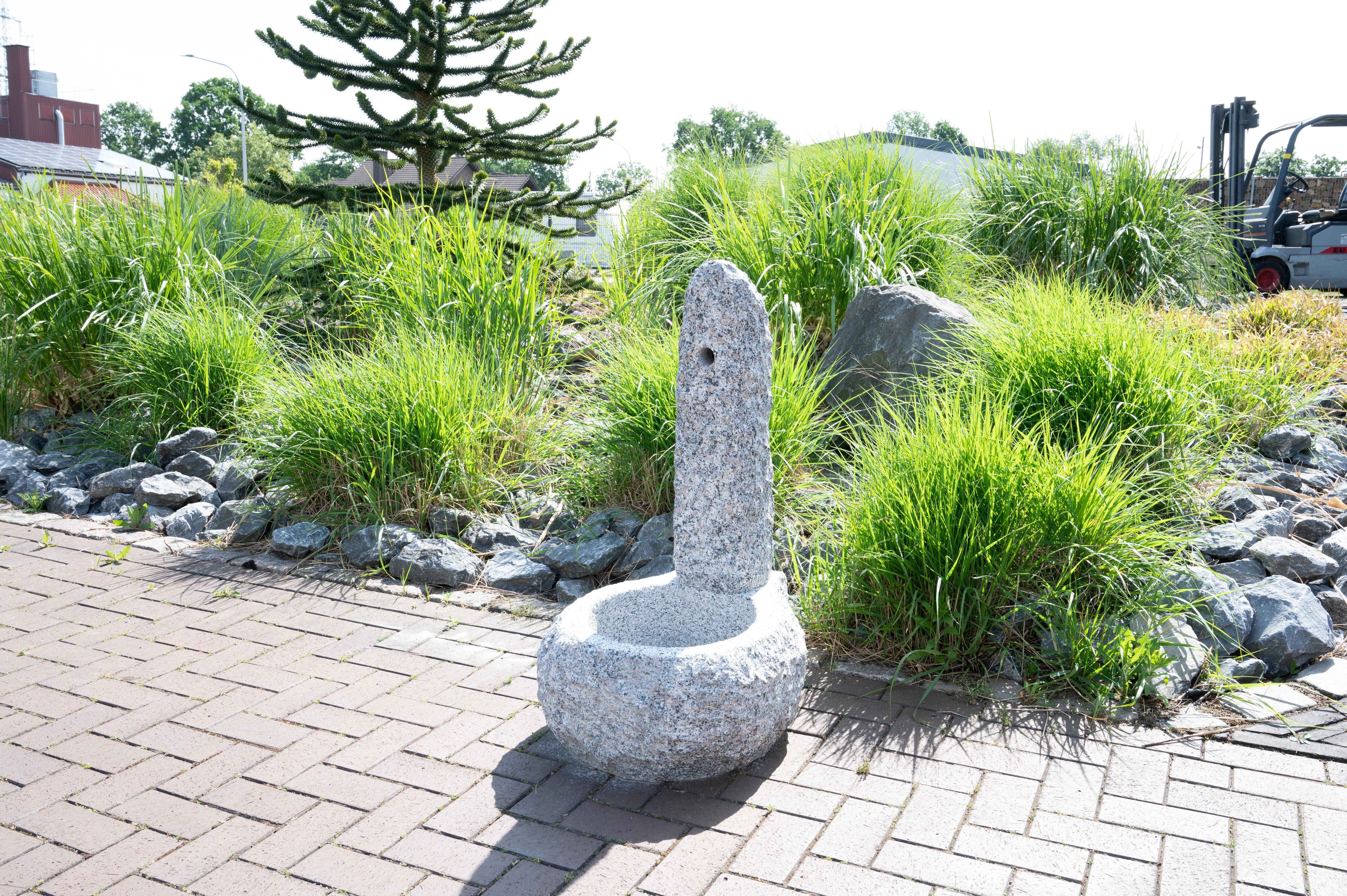 IDYL Gartenbrunnen Granit Gartenbrunnen, Granit – gegen Naturprodukt UV-Strahlung. und ein Frost, witterungsbeständig Regen – robust – sehr