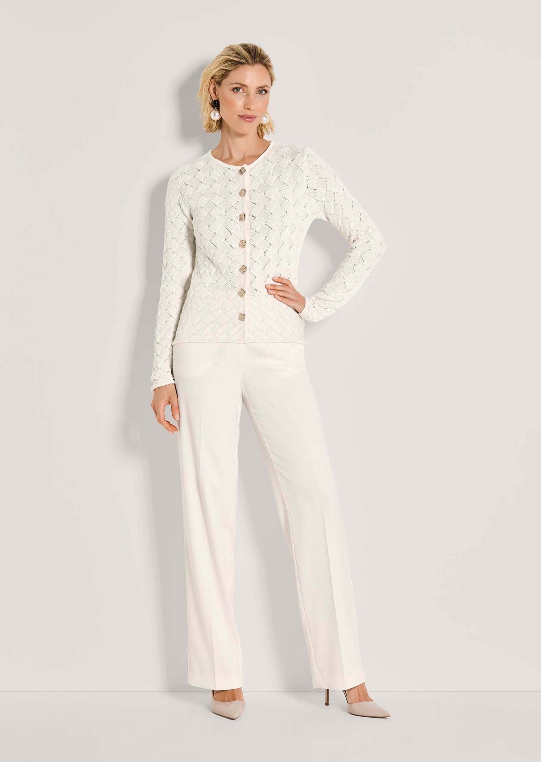 MADELEINE Strickjacke Edler Struktur-Blazer mit Strickmuster, Langarm Kragenloser Blazer mit Schmuckknöpfen aus Baumwolle