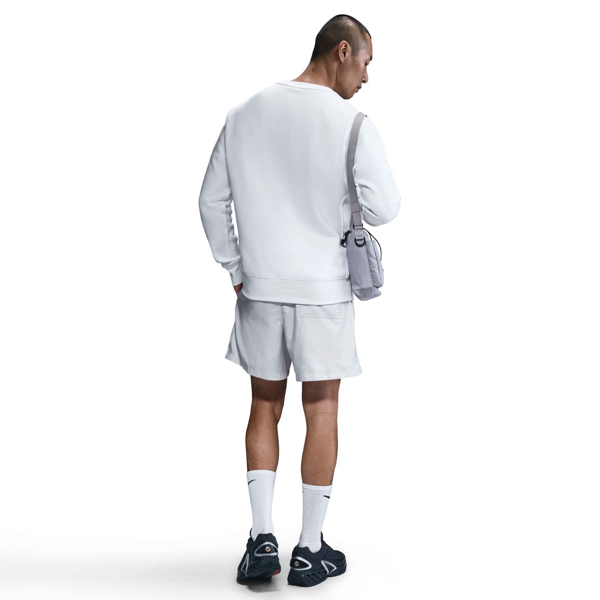 Nike Sportswear Sweatshirt M NK CLUB BB CREW sportlicher Schnitt, aus Baumwolle und Polyester, kurze Ärmel