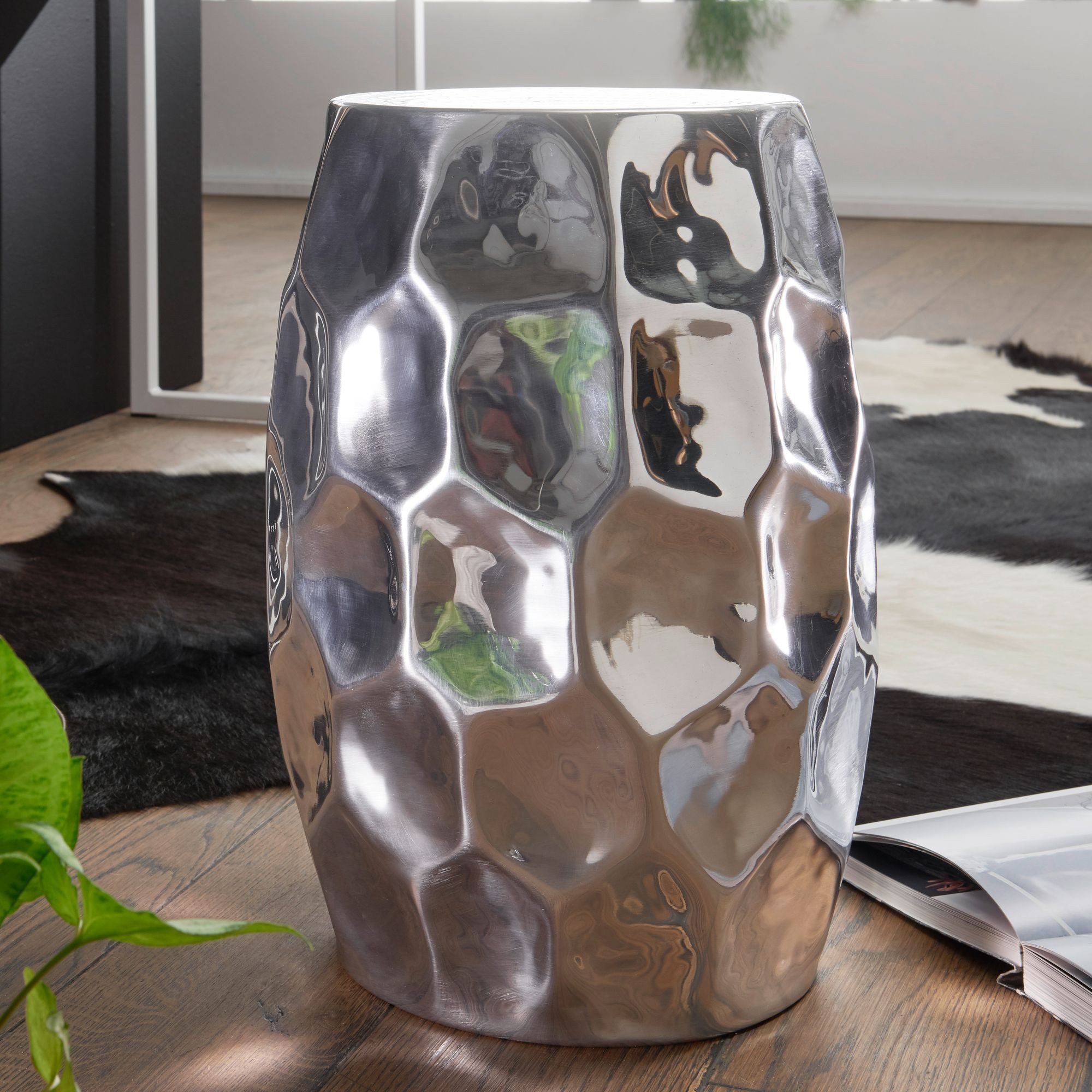 FINEBUY Beistelltisch SuVa12249_1 Dekotisch Metall Ablagetisch Anstelltisch Metalltisch (Sofatisch Orientalisch, Kleiner Wohnzimmertisch), 30x47x30 cm Aluminium Hammerschlag Silber Rund