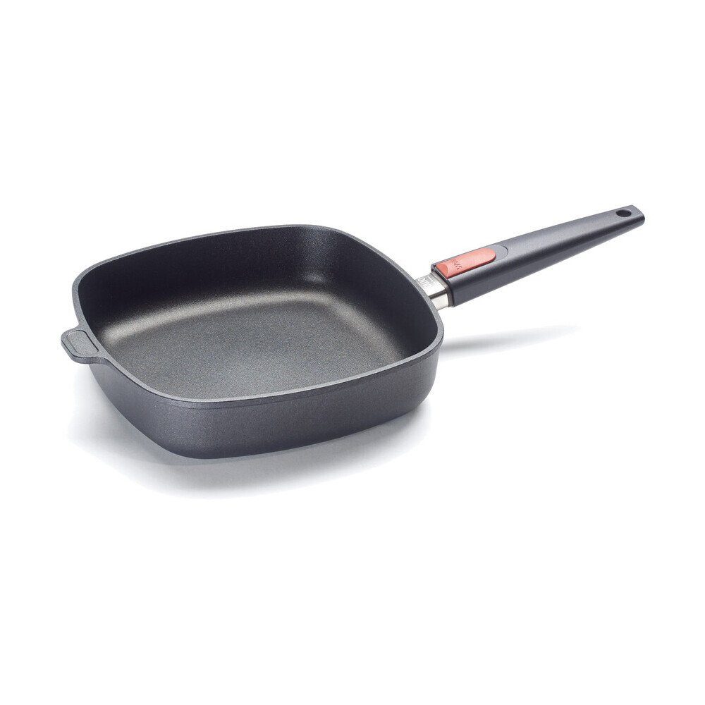WOLL Bratpfanne Guss-Pfanne 28 cm eckig Titanium Nowo, Aluguss, spülmaschinenfest, Induktion, alle Herdarten, Antihaft