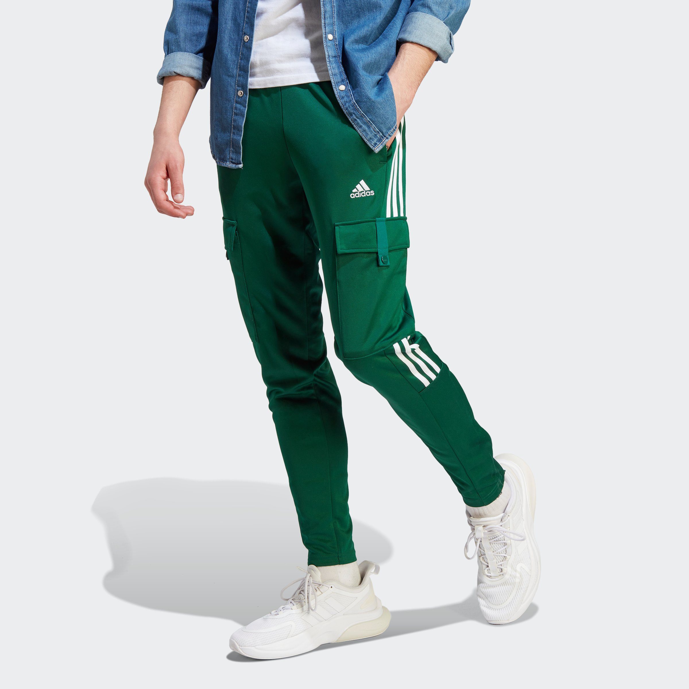 adidas Sportswear Sporthose M TIRO CARGO P (1-tlg), Reißverschlusstaschen  auf der Vorderseite