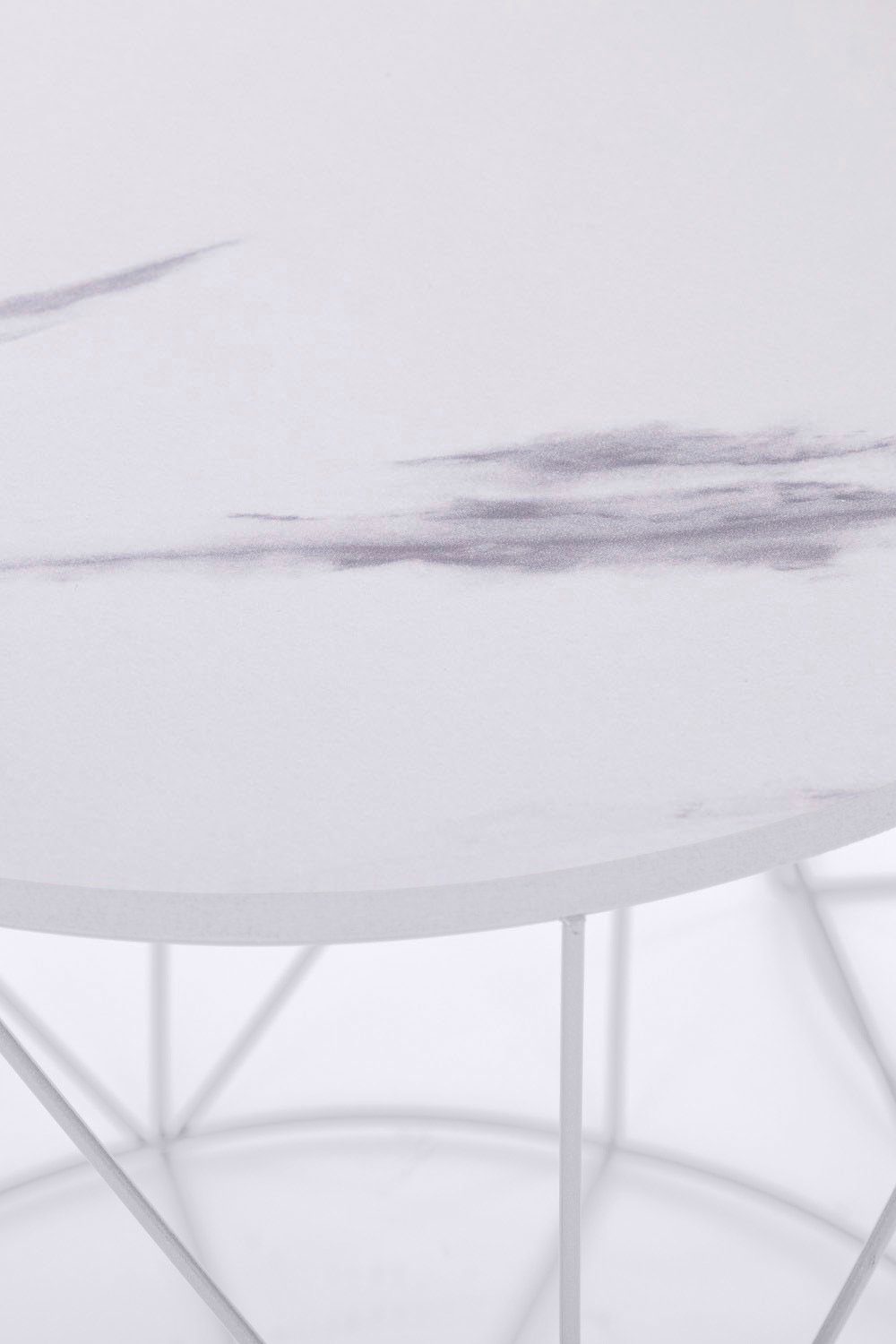 my Flair Beistelltisch Rundini, Weiß | Design Gestell, Naturbelassene Weiß | im lackiertem Platte Design Skandinavischem Weiß/Marmor