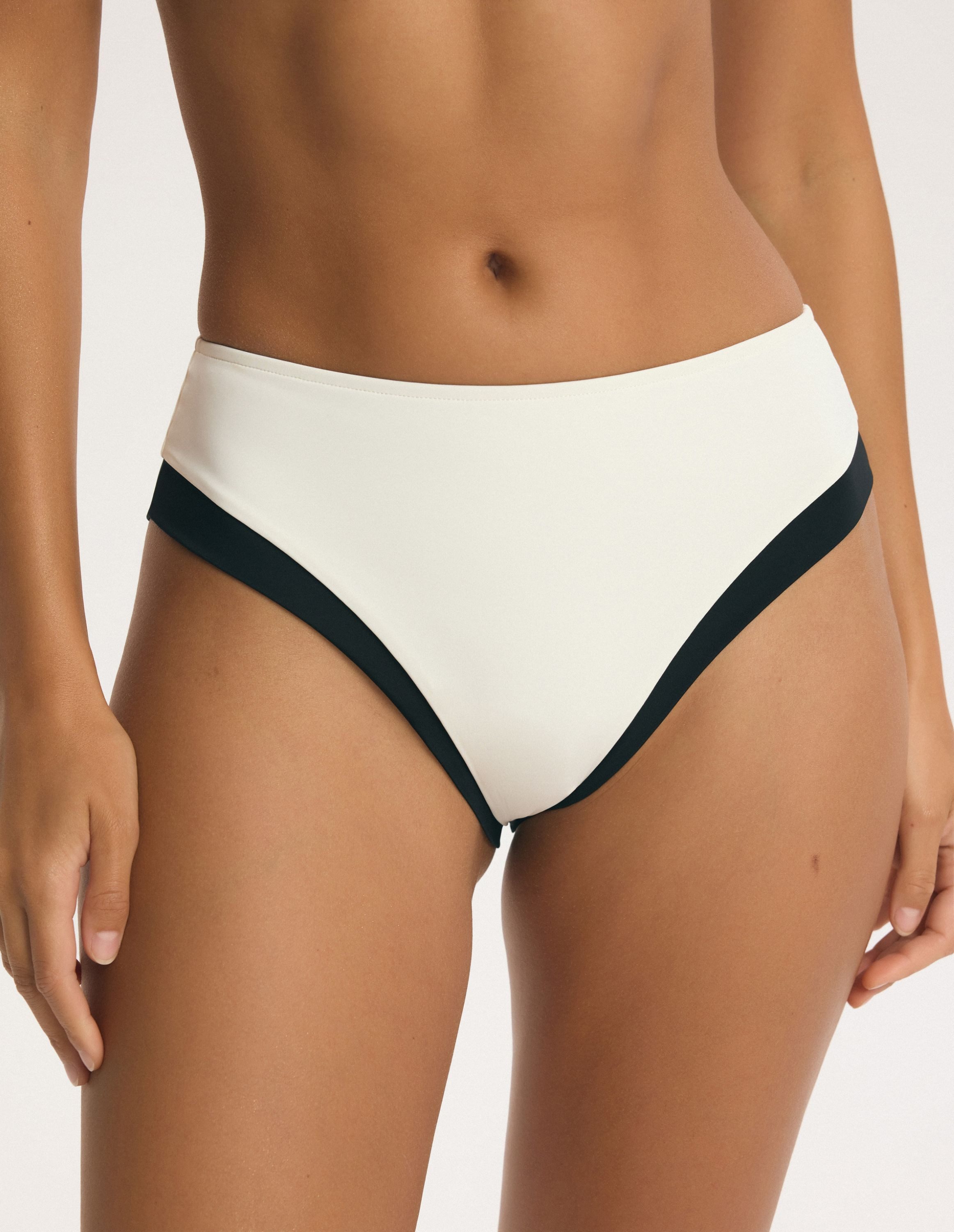 ESOTIQ Bikini-Hose Bikini Slip NICEA, Streifenmuster, Shaping (1-St)