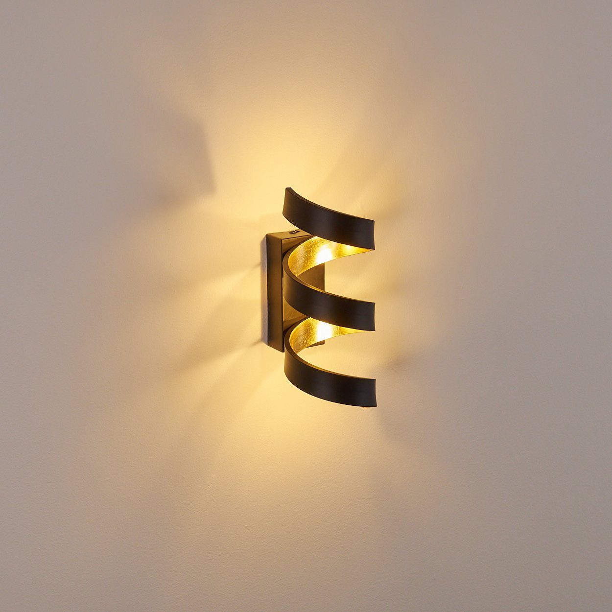 3x3 Kelvin, an Wandleuchte Watt, »Delia« Schwarz/Gold, 450 aus Wandlampe 3000 Lichteffekt hofstein Lumen, in Innen. Wand Metall der LED