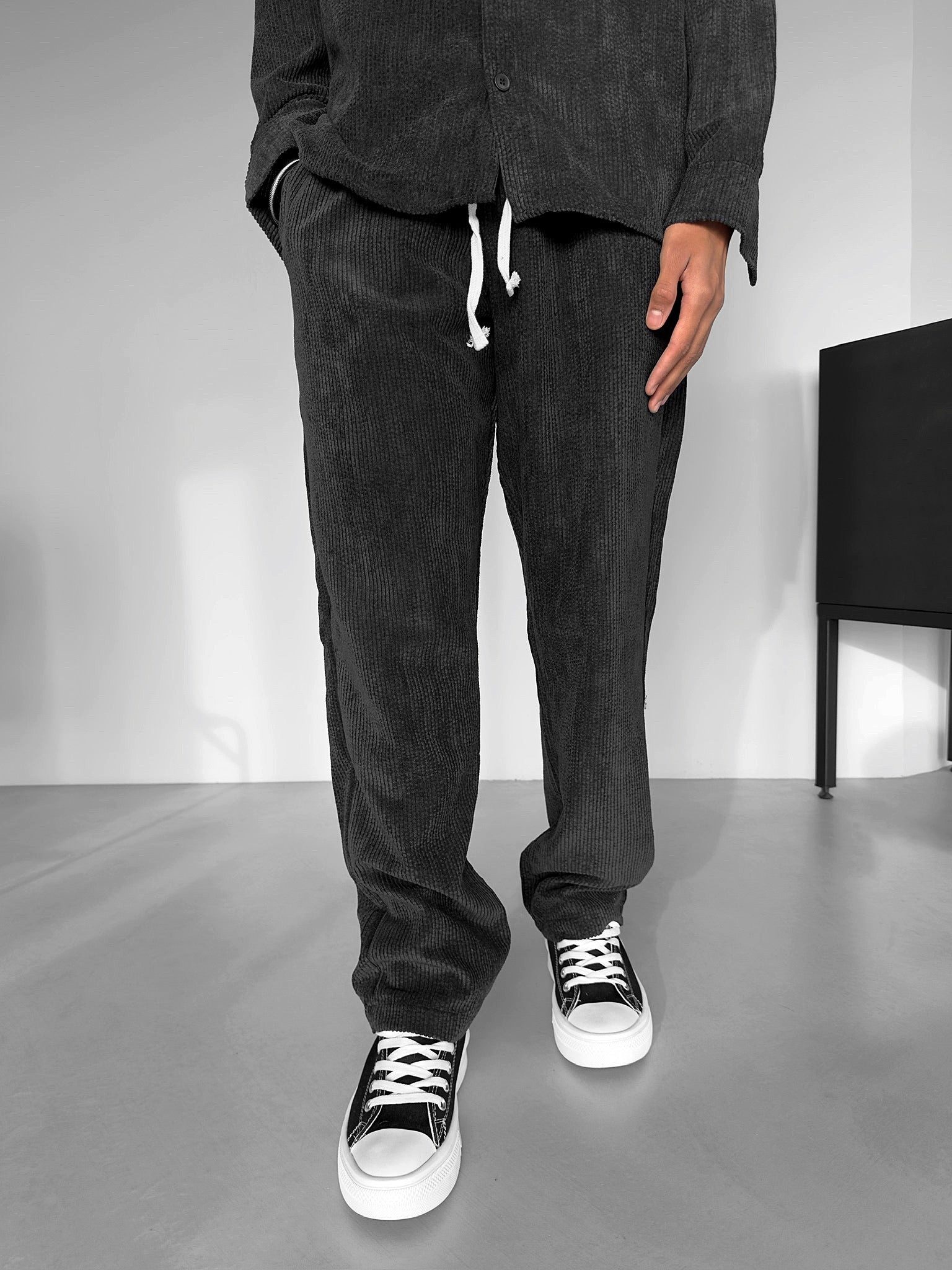 Abluka Sweatpants LOCKER GESCHNITTENE CORDHOSE