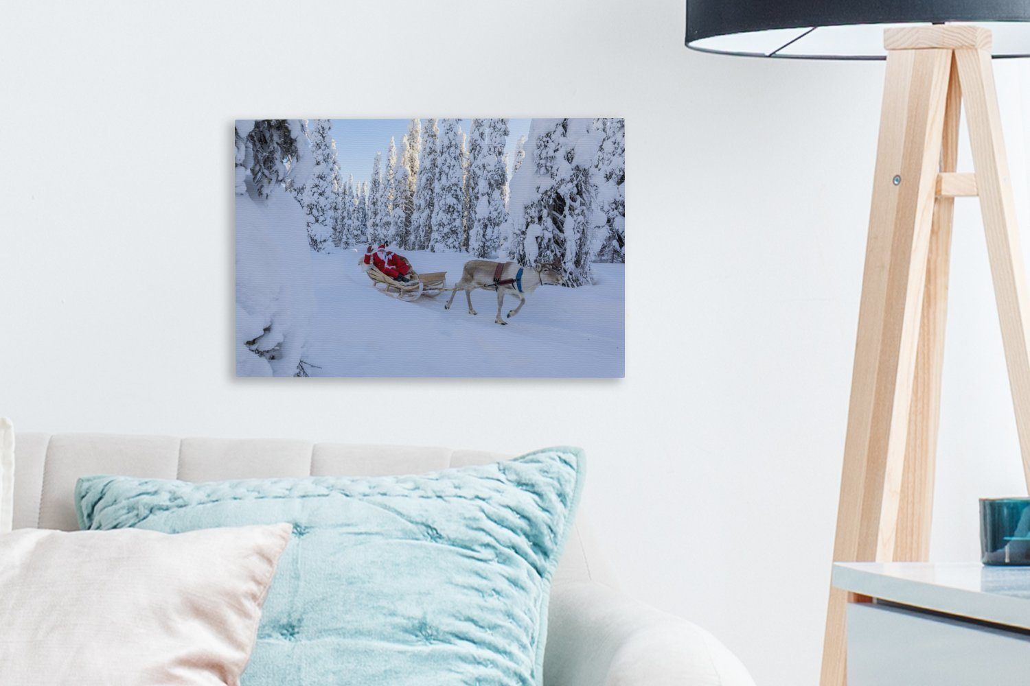 OneMillionCanvasses® Leinwandbild Rentiere ziehen den Weihnachtsmann auf einem Schlitten in Lappland, Fotodruck (1 St), Leinwand Bilder Klein, Wand Dekoration Aesthetic 30x20 cm
