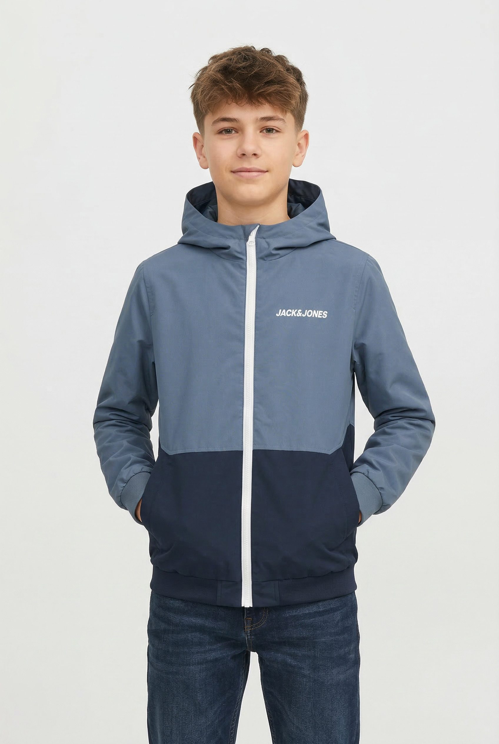 Jack & Jones Junior Outdoorjacke JJERUSH wasserabweisend, mit Kapuze, mattes Finish Polyester, regular fit