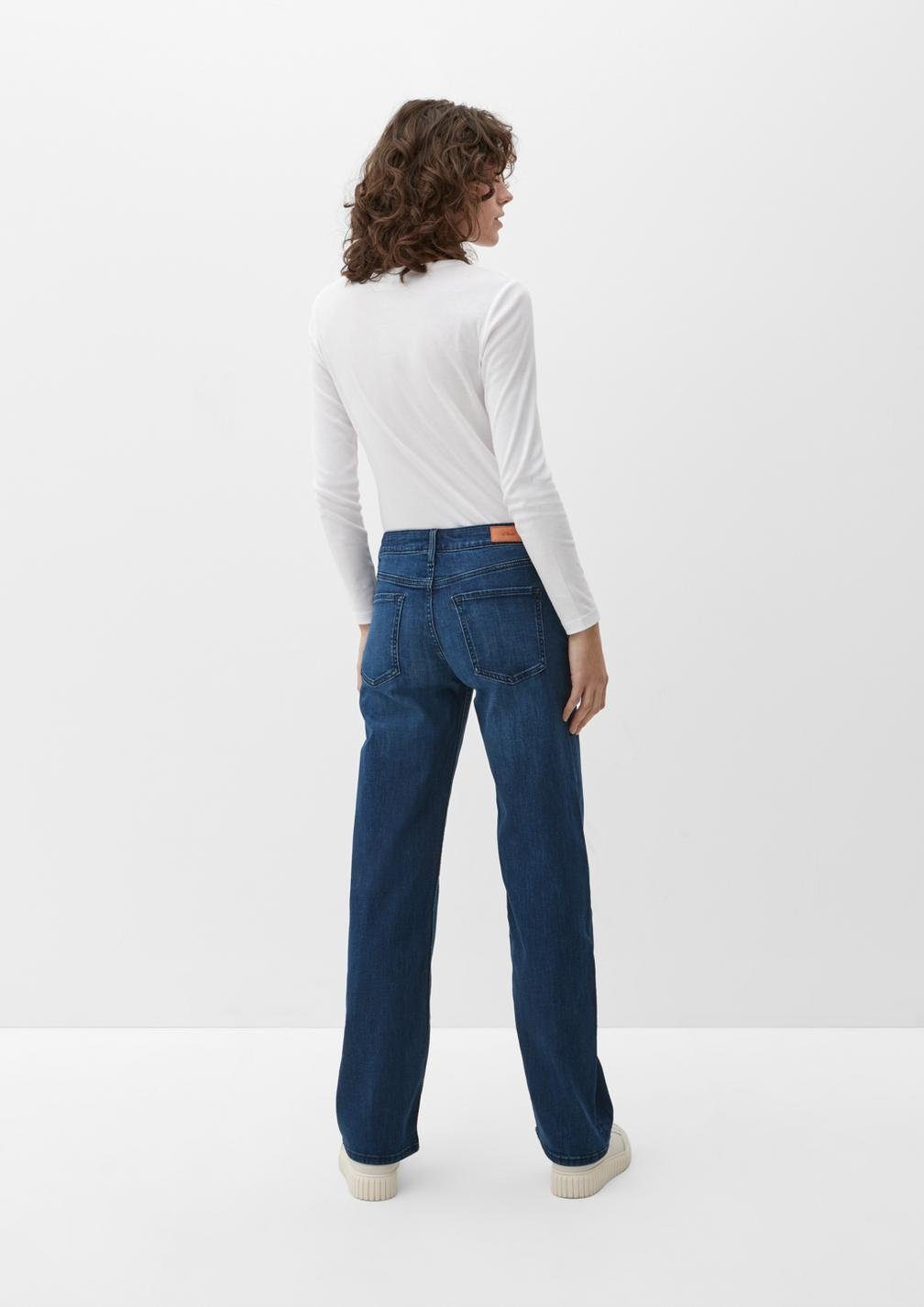 Comfort-fit-Jeans Mid / rise mit leichter KAROLIN / Relaxed Fit Straight tiefblau s.Oliver Leg Waschung,