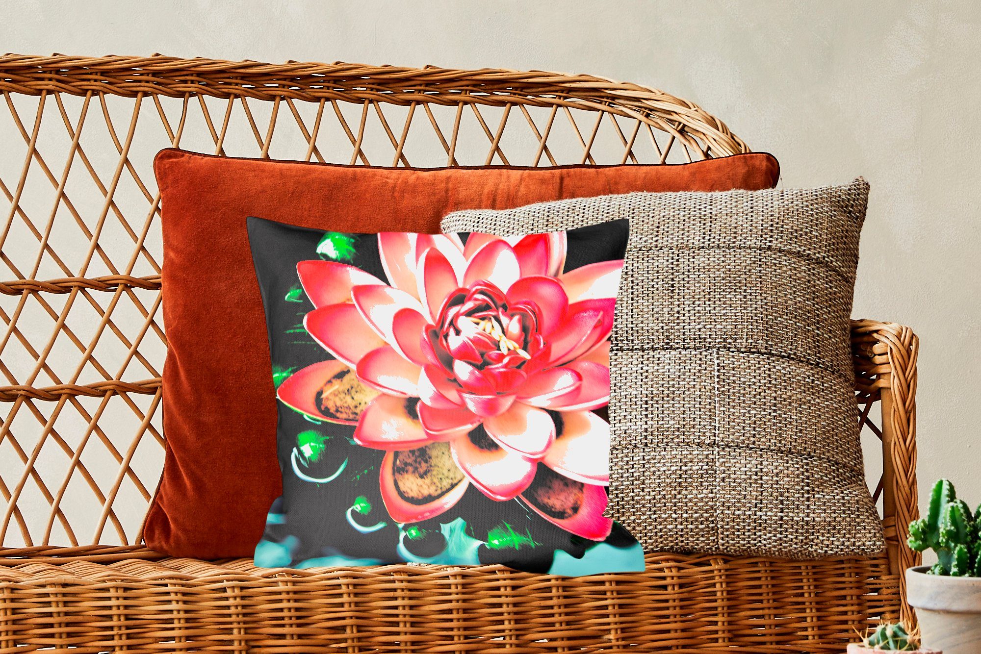 MuchoWow Dekokissen Blume, Sofakissen einer Zierkissen für Koi-Karpfen mit Schlafzimmer, Ein Deko, Wohzimmer, mit Füllung rosa