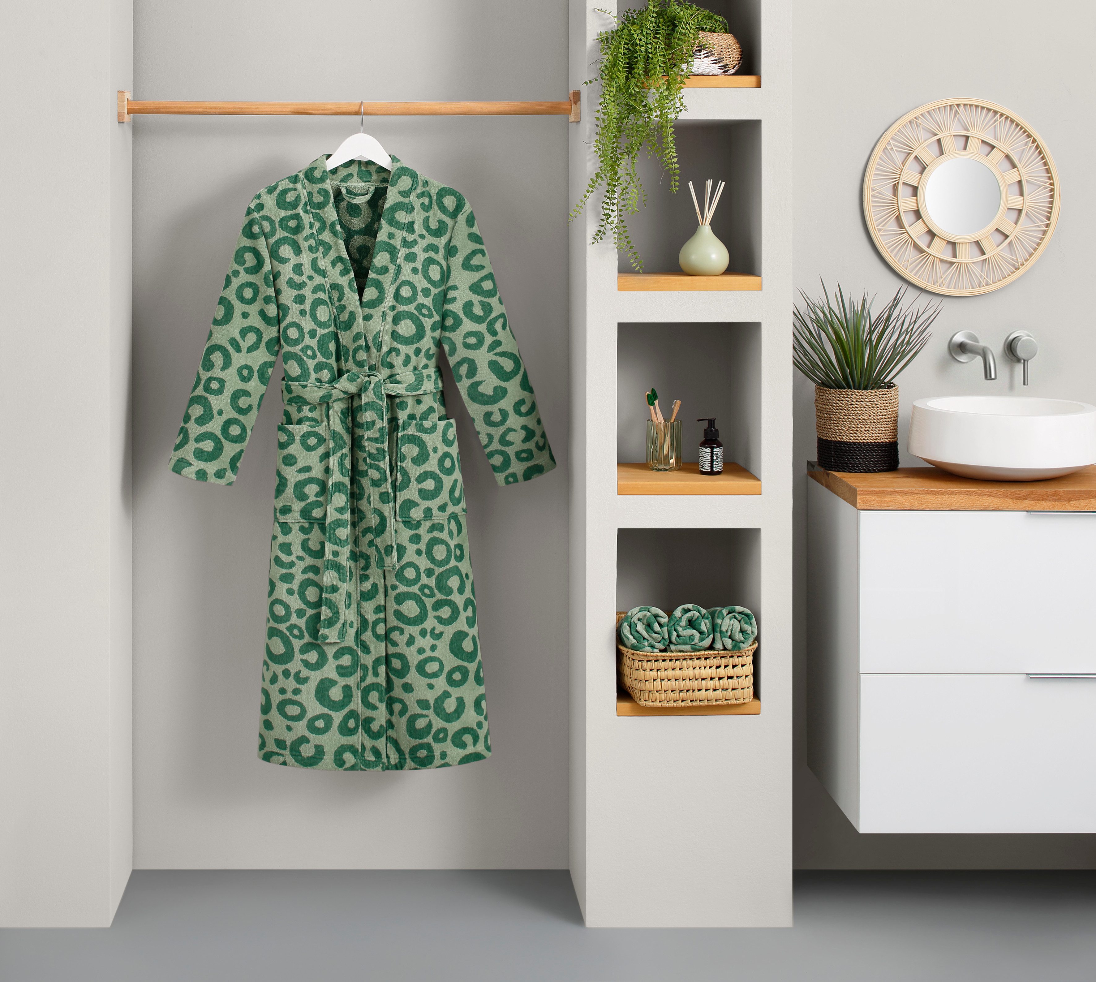 OTTO home Unisex-Bademantel Anna Leo, ideal für Sauna & Spa, Hotelbademantel, Morgenmantel, Langform, Walkfrottee, Kimono-Kragen, Gürtel, für Damen & Herren, mit Taschen, S-3XL, mit trendigem Animal-Print