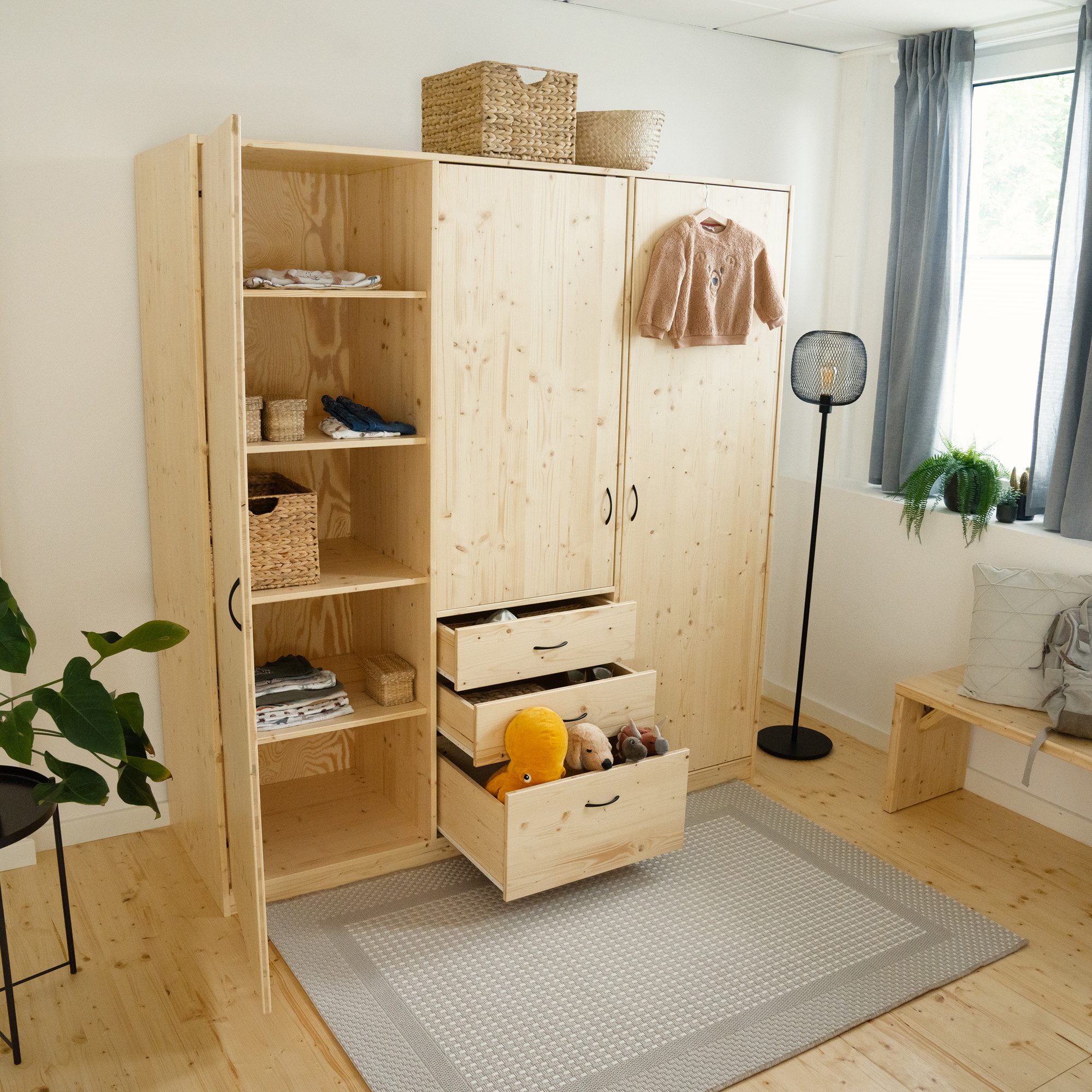 WOMONY Kleiderschrank / Schrank / mit günstig online kaufen