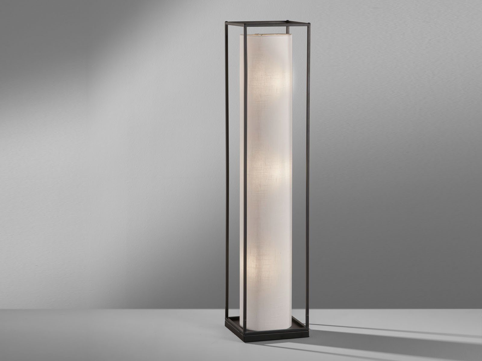 FISCHER & HONSEL LED Stehlampe, Leuchtmittel dimmbar, LED wechselbar, Warmweiß, kleine Bodenleuchte innen Lampenschirm Leinen-Stoff Weiß, LED dimmbar