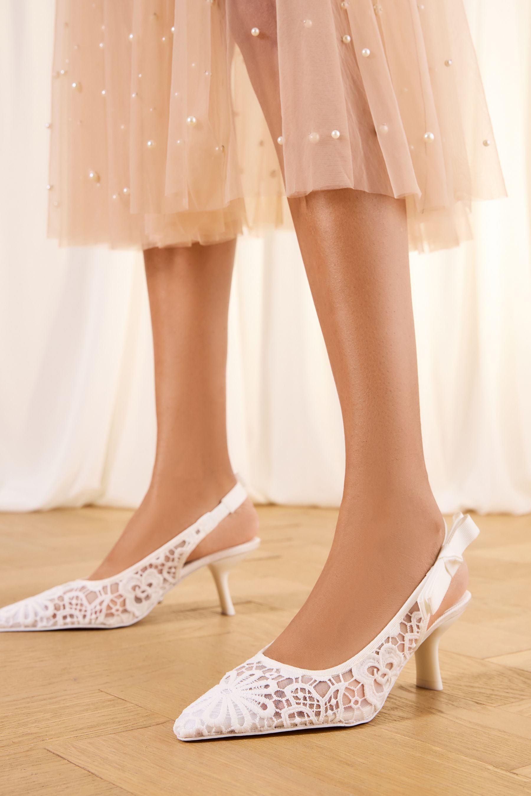 LIPSY Lipsy Slingback-Pumps mit Strickdetail Pumps (1-tlg)