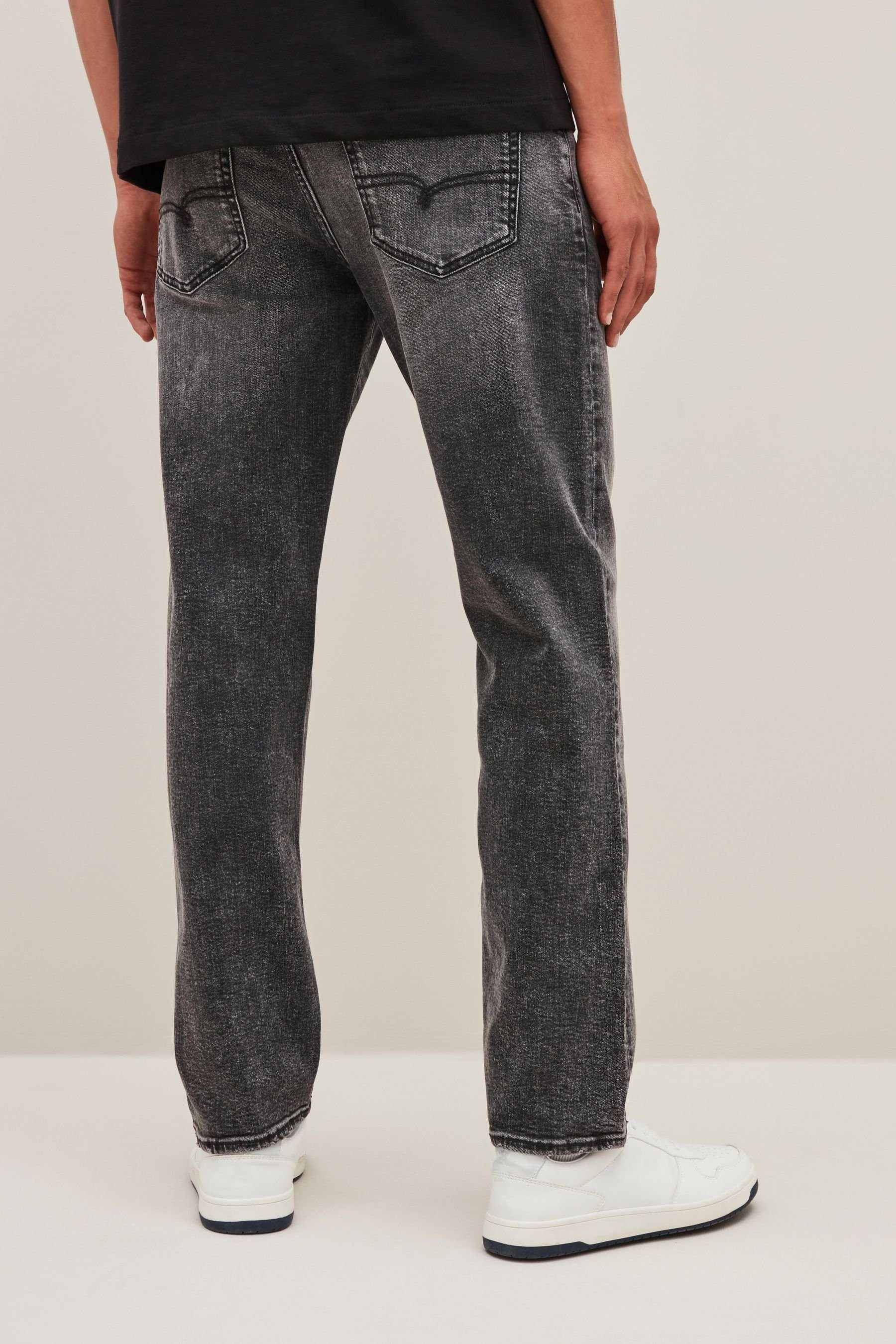 Fit Vintage-Look Straight-Jeans im (1-tlg) Next Stretch-Jeans Grey Straight
