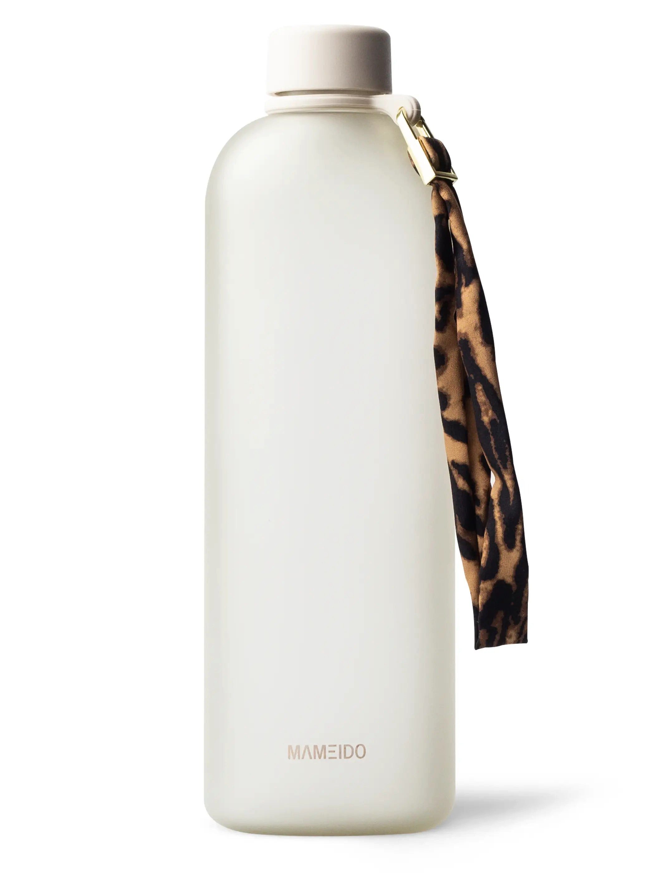 MAMEIDO Trinkflasche, auslaufsicher mit Zeitmarkierung und Handschlaufe in 1000 ml & 1500 ml