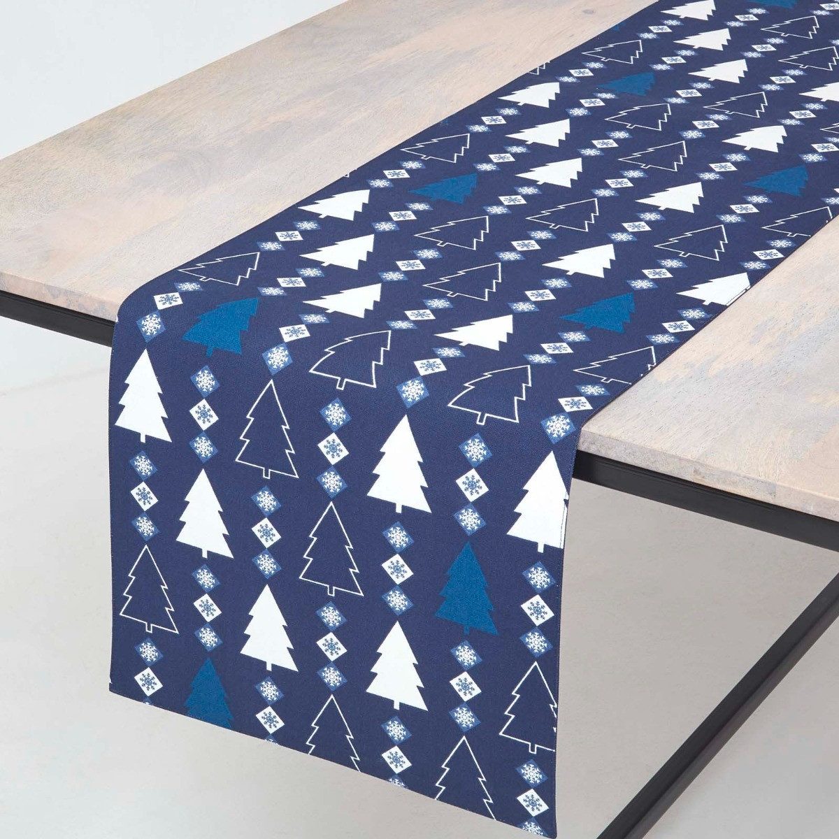 Homescapes Вузькі скатертини Weihnachtstischläufer Winterland blau – 35 x 180 cm, 100% Baumwolle