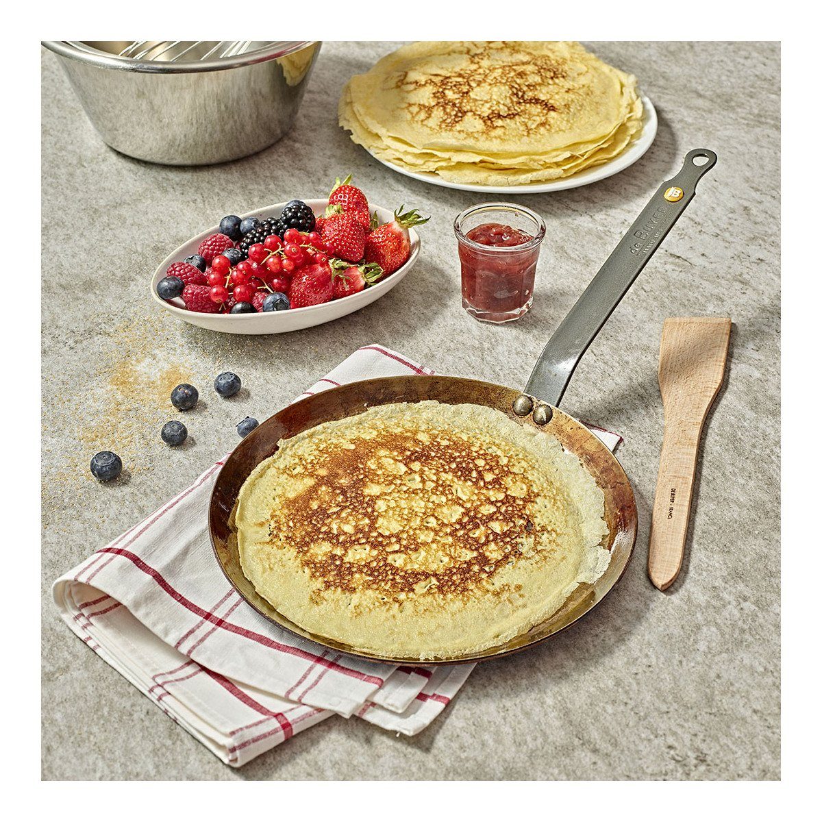 de Buyer Bratpfanne Mineral B, Crêpes-Pfanne 24 cm - Eisen mit Bienenwachsbeschichtung -
