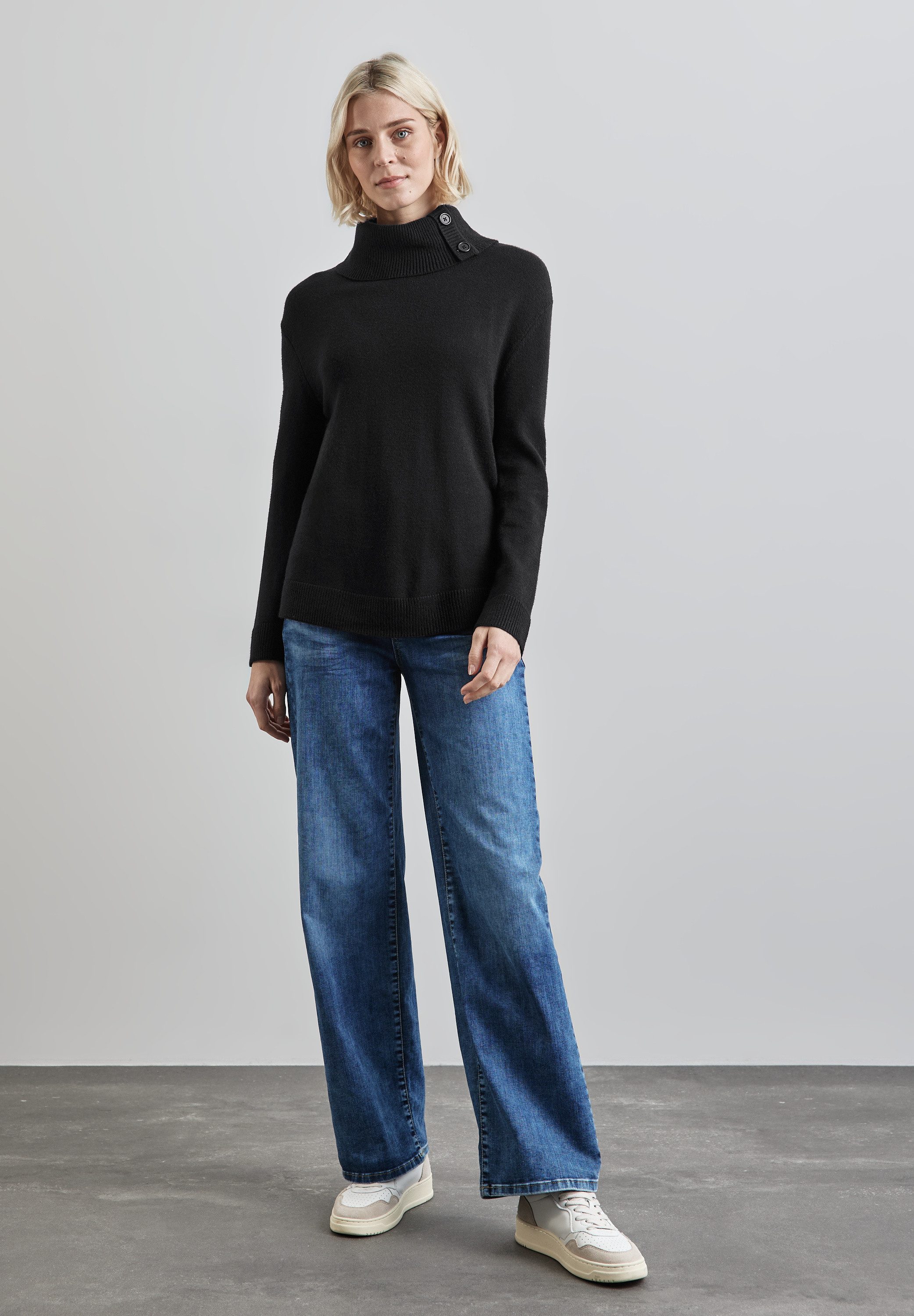 STREET ONE Rollkragenpullover mit Knopf Details