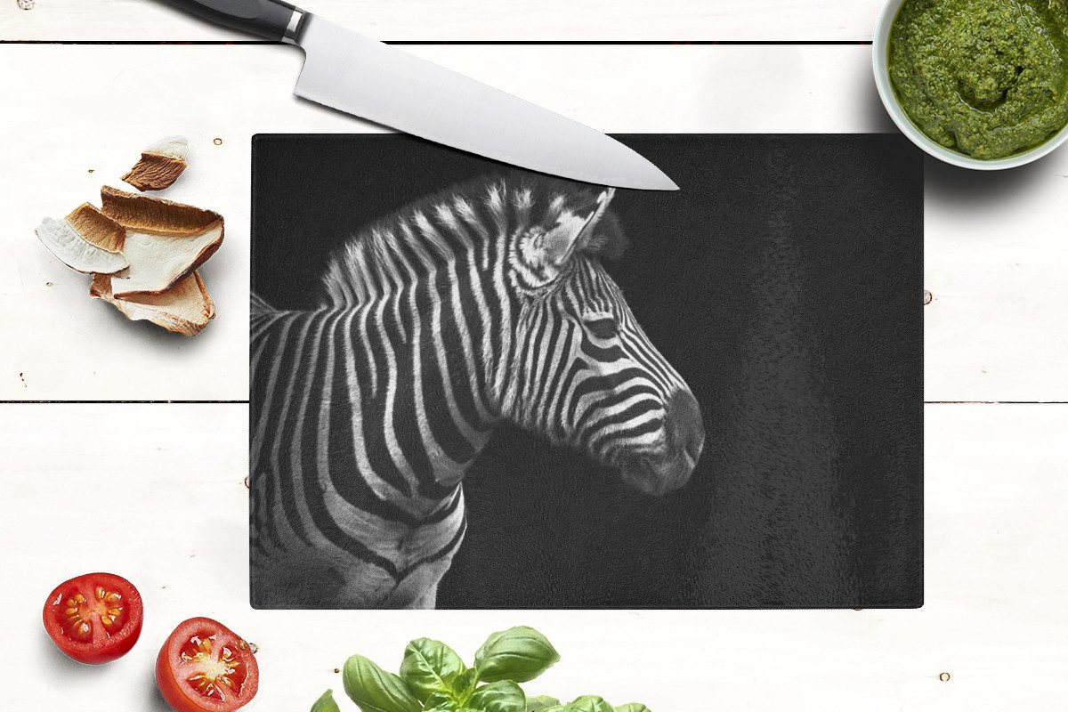 MuchoWow Schneidebrett Zebra - Schwarz - Weiß - Porträt - Tiere, Glas, Schneidebrett Glas, Küchenbrett, Rutschfest, 28x20 cm
