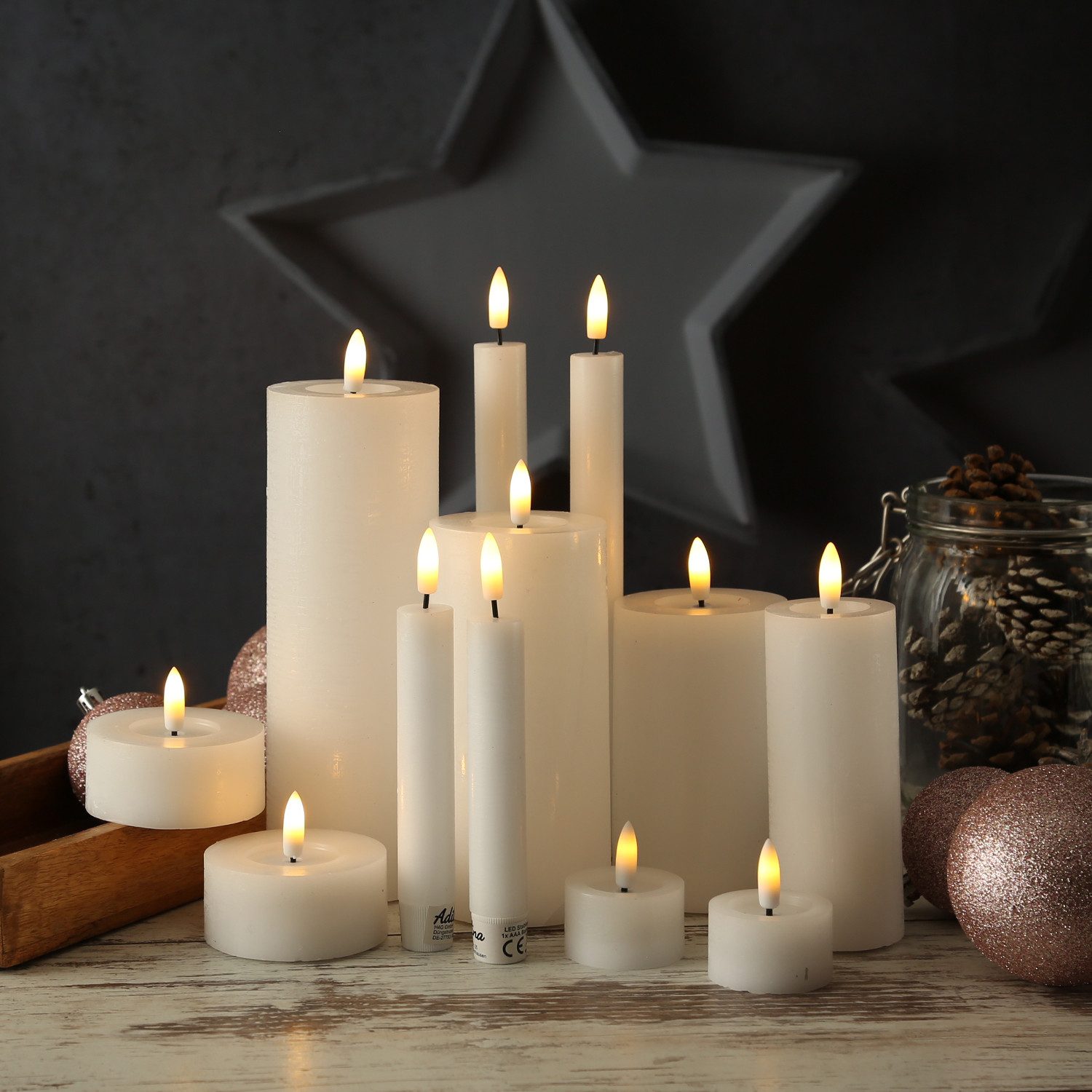 Adilina LED-Kerze LED Maxi Teelichter Lina Rustik Optik Echtwachs D: 7cm weiß 2er Set (2-tlg)