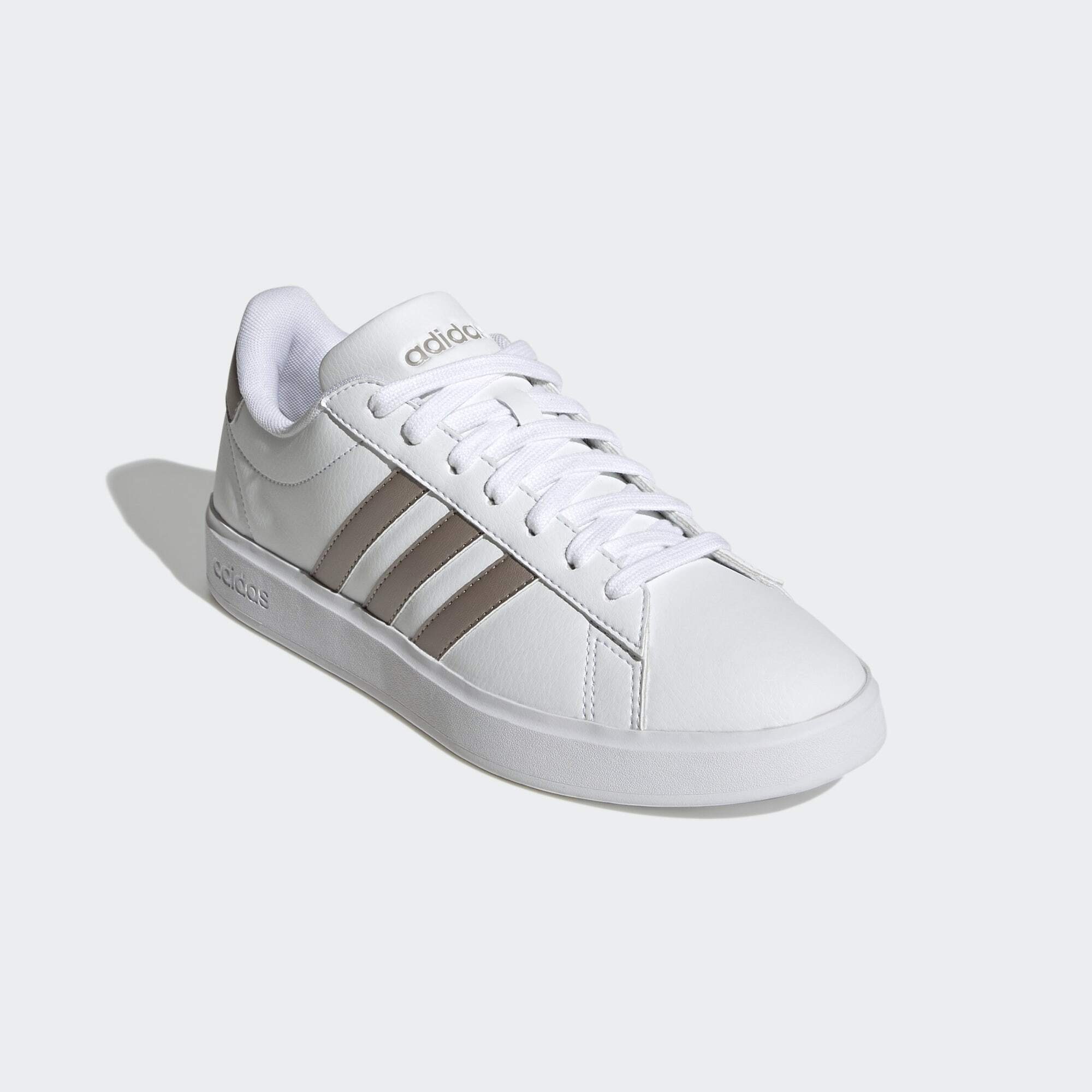 / Cloud / Platinum Metallic adidas Metallic Sportswear Sneaker White Platinum