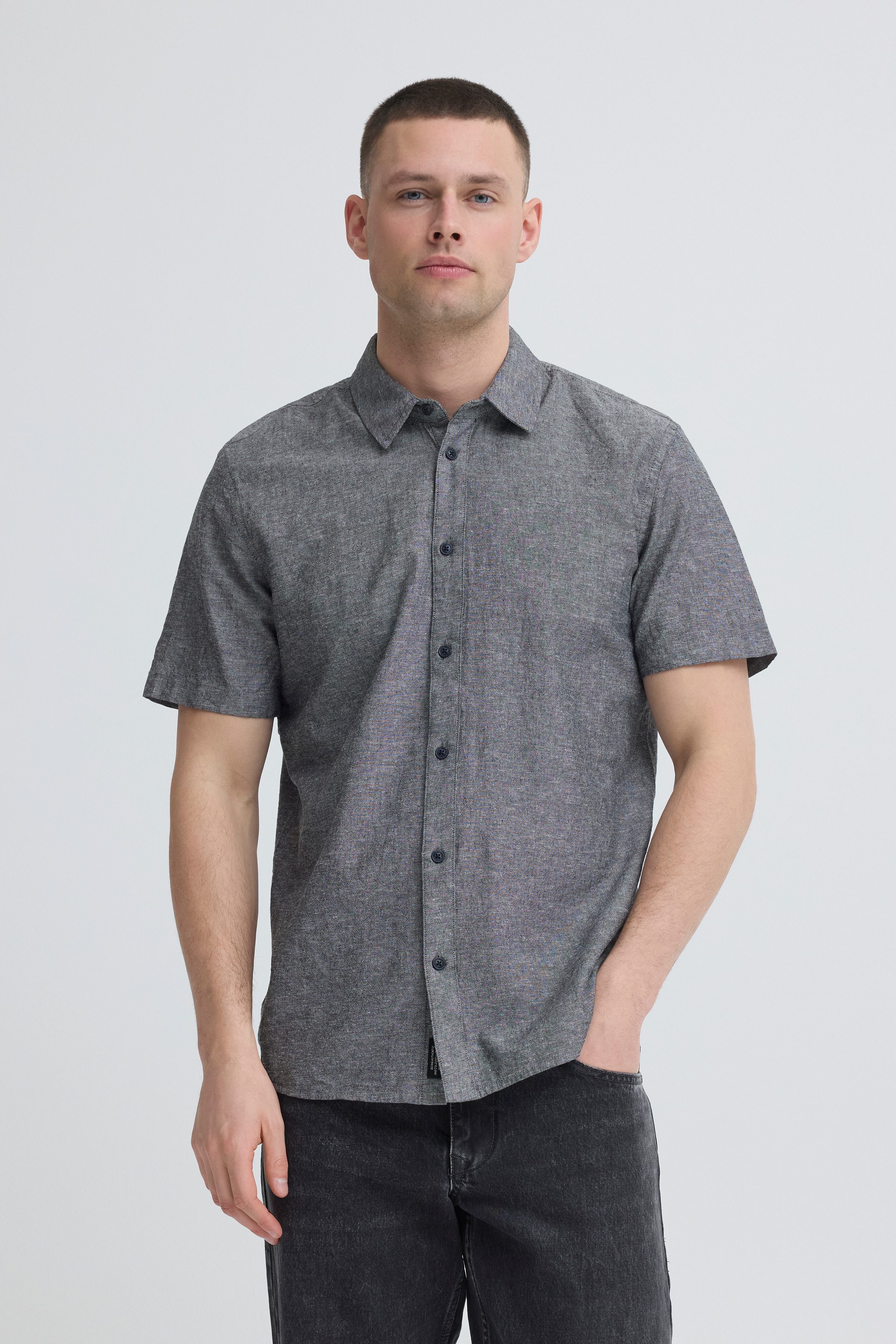 Blend Kurzarmhemd BHABAN SHIRT PP NOOS aus Baumwollmischung, mit Leinenoptik, Regular Fit, pflegeleicht