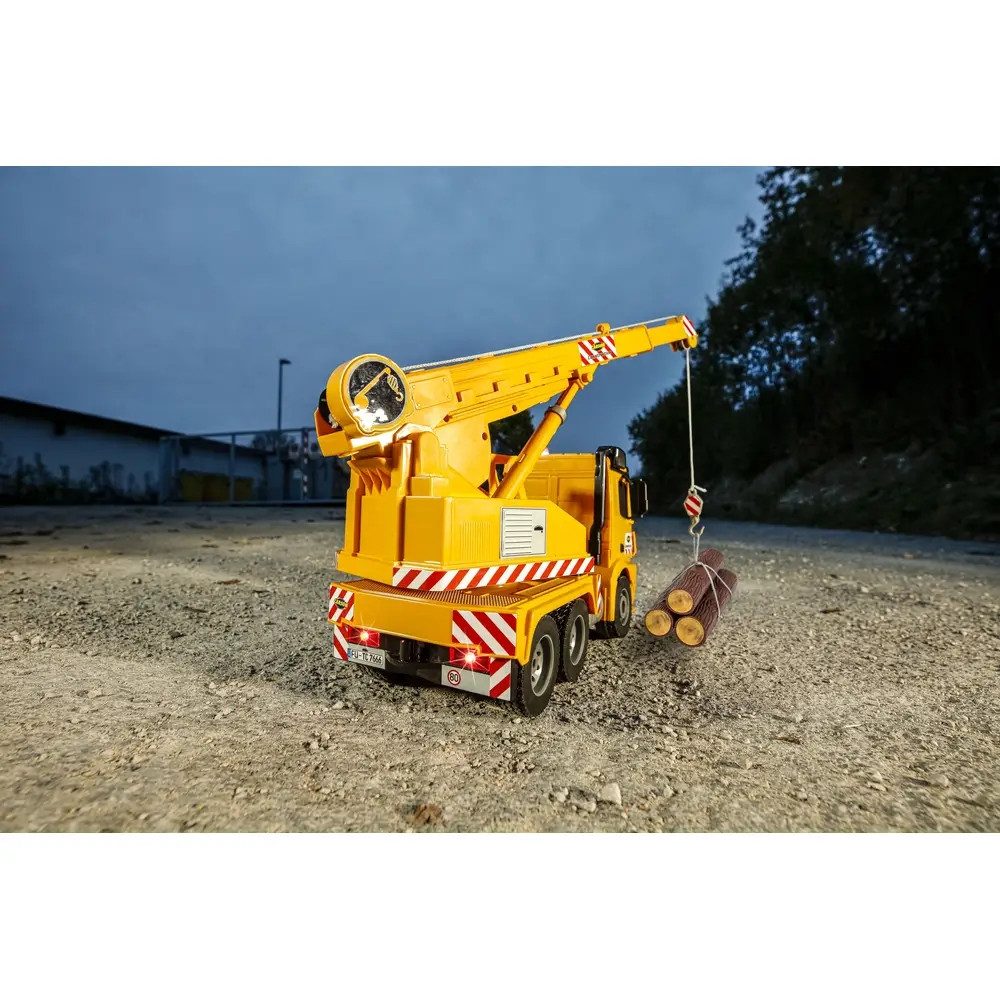 CARSON Modellauto CARSON 1:20 MB Arocs Kranwagen 100% RTR