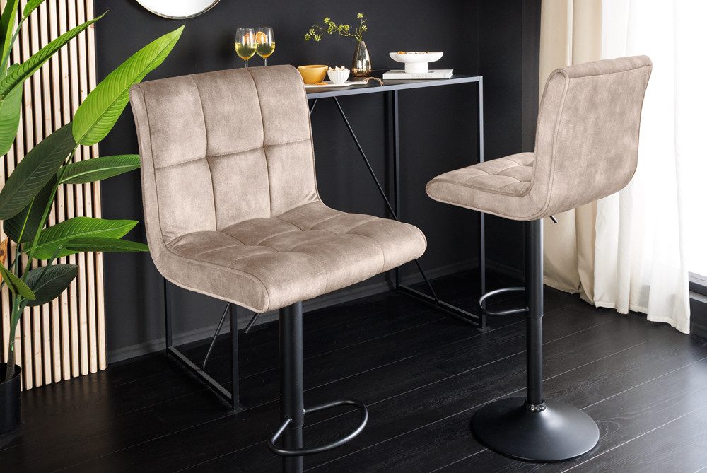 riess-ambiente Barhocker MODENA champagner beige / schwarz - Samt, Metall, günstig online kaufen
