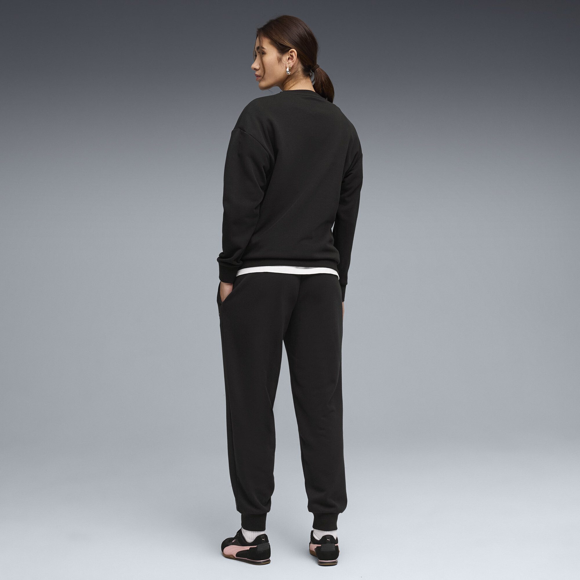 PUMA Jogginganzug Relaxed Trainingsanzug Damen