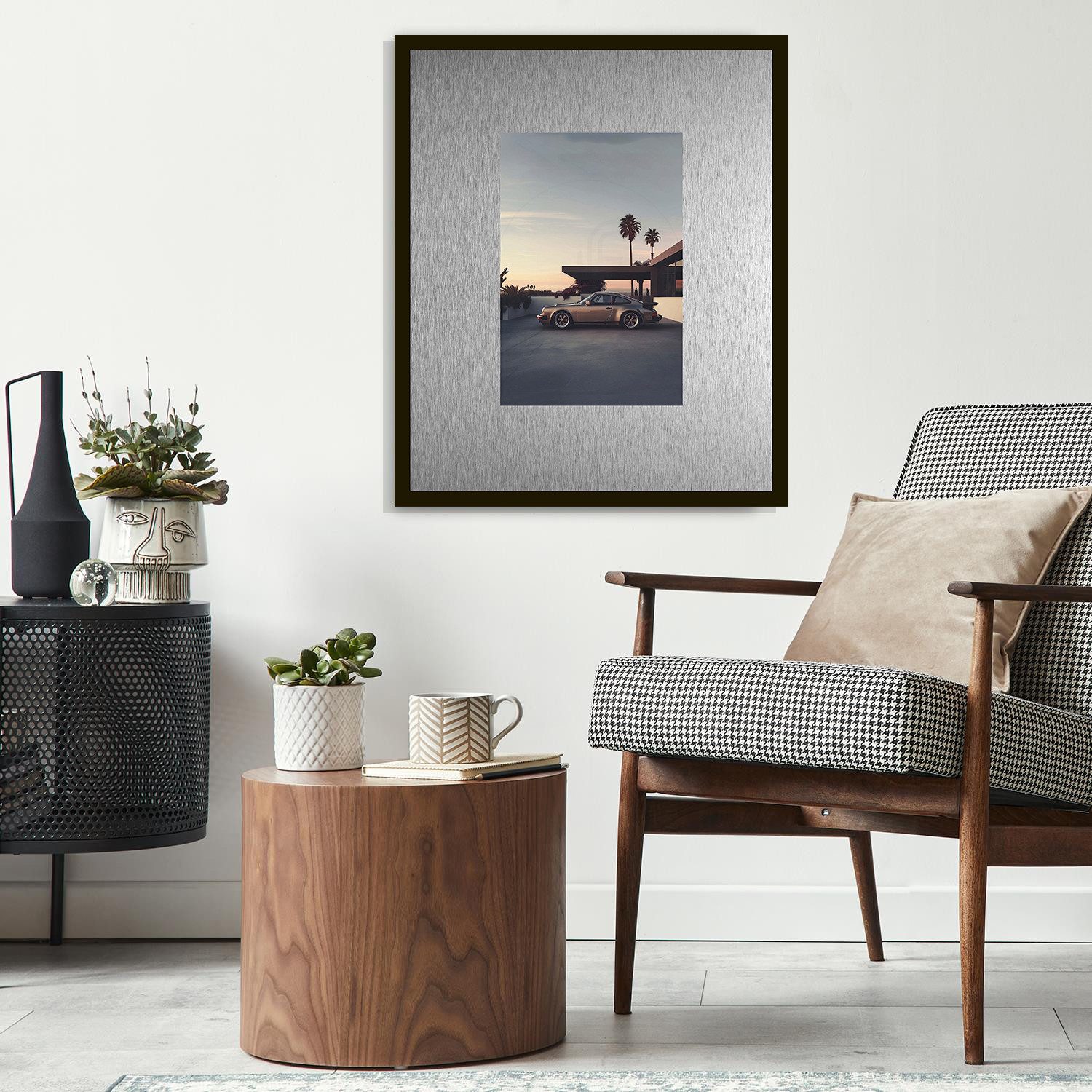 queence Bild Trend Wandbild, Wandkunst, Kunstdruck "Rennwagen in Palm Springs", Amerika, Auto, Fashion (1 St), inkl. Passepartout aus hochwertigem Aluminium und schwarzem Rahmen
