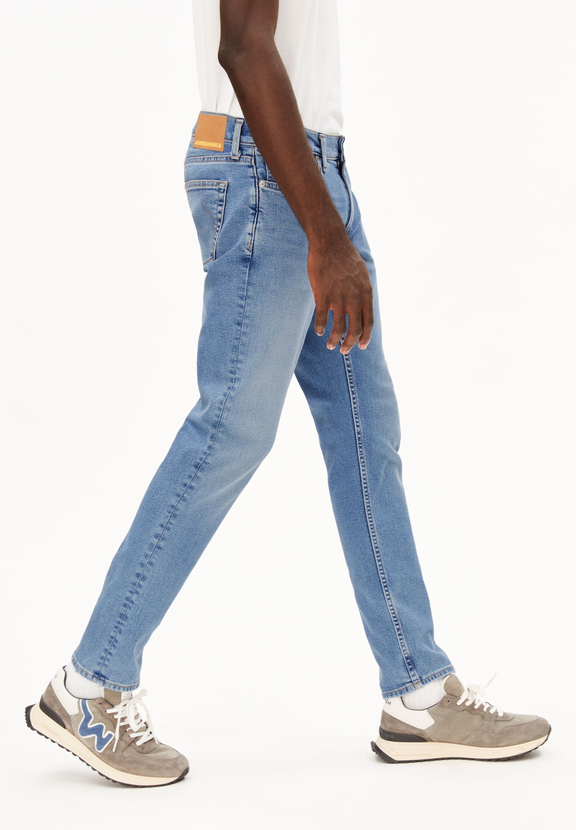 Armedangels Slim-fit-Jeans IAAN Slim Jeans aus recyceltem Baumwoll-Mix (Comfort-Stretch) Mid waist