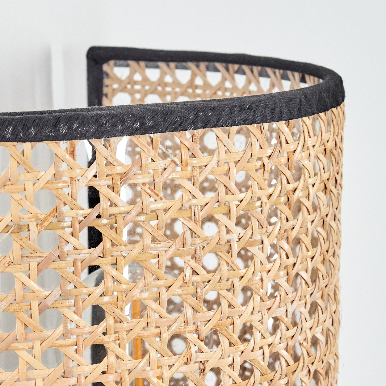 hofstein Wandleuchte Wandlampe aus Metall/Rattan/Wienergeflecht/Stoff in Schwarz/Natur, Wandleuchte Boho-Design, Stecker u. Schalter, abnehmbares Kabel, E27