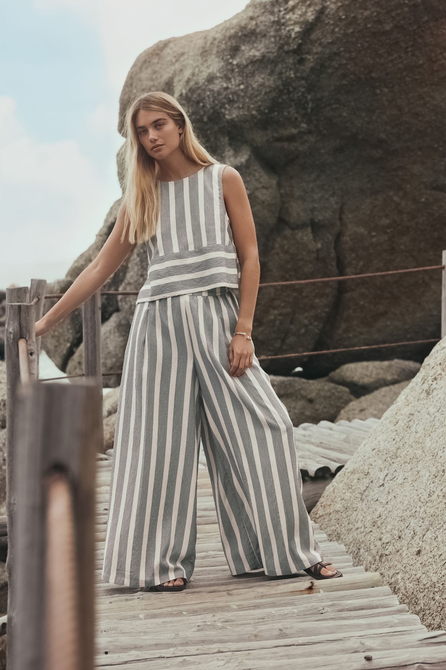 Next Palazzohose Hose mit weitem Bein (1-tlg) – Bild 4 von 5