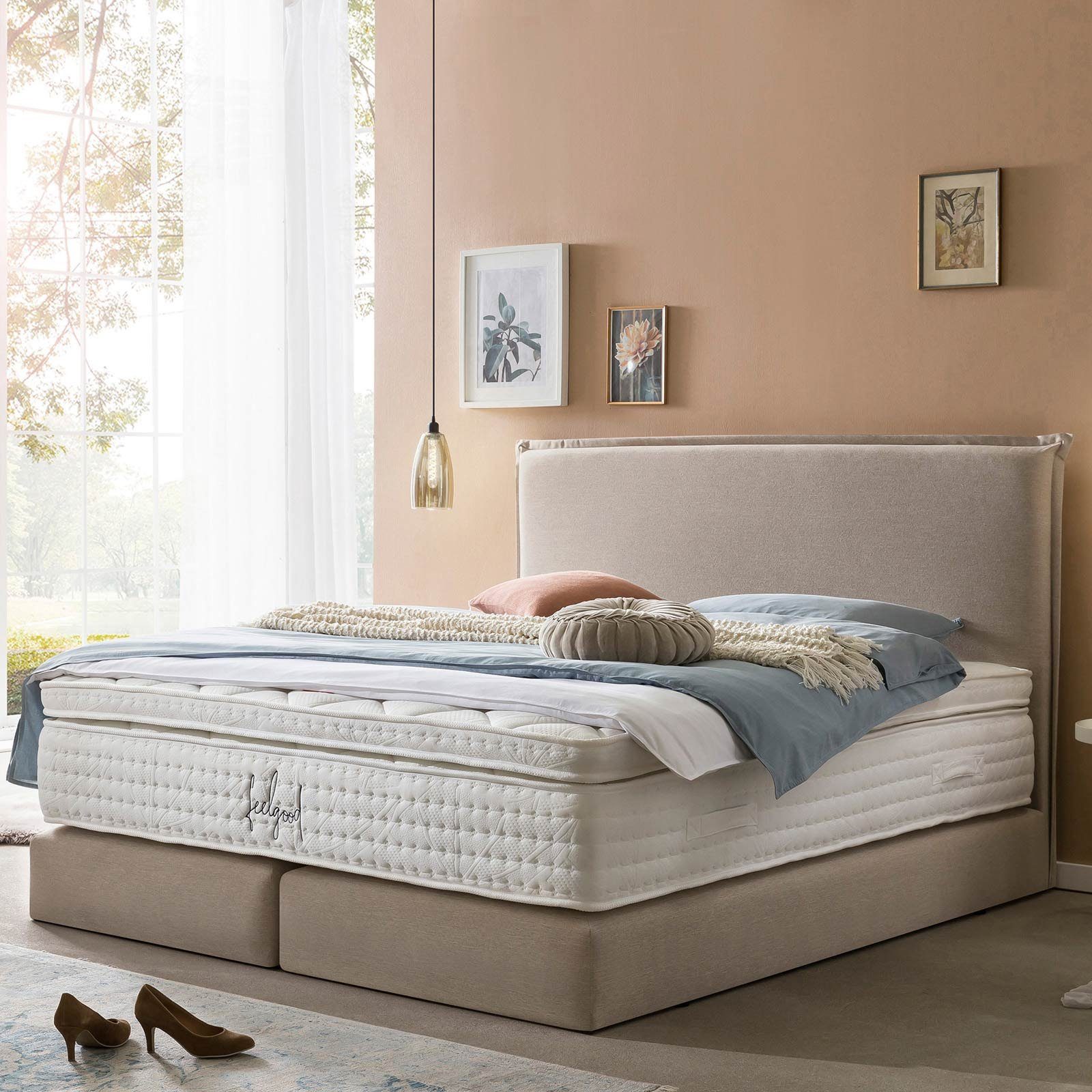 Zeitloses-Design Webstoff, mit x Gleiterfüße optionaler 140 200 Topper, BettCo Boxspringbett Biese (in + London cm), Beige